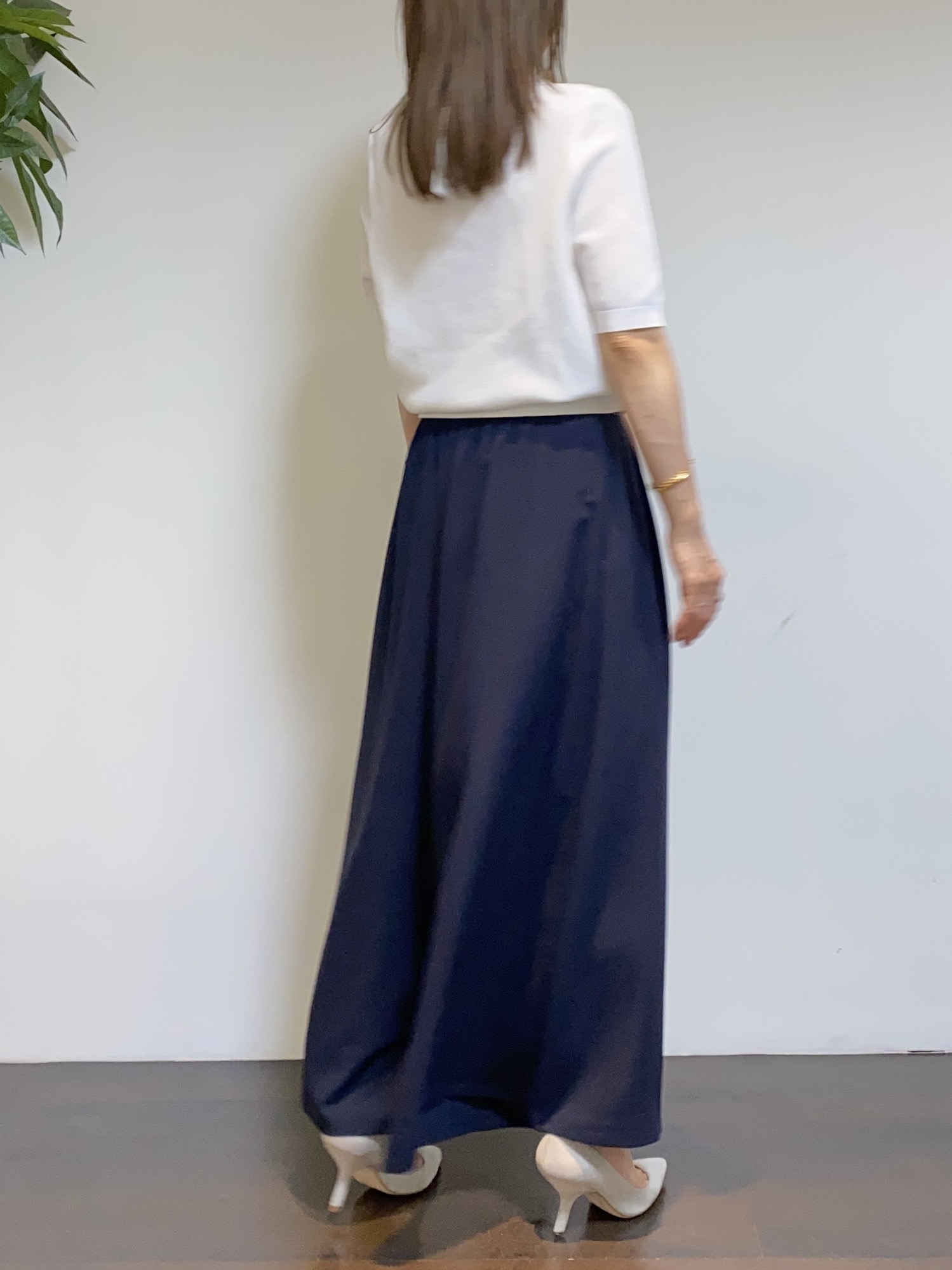 tomoさんの「UNTITLED｜【アンサンブル可】ラメ混クルーネックカーディガン」を使ったコーディネート
