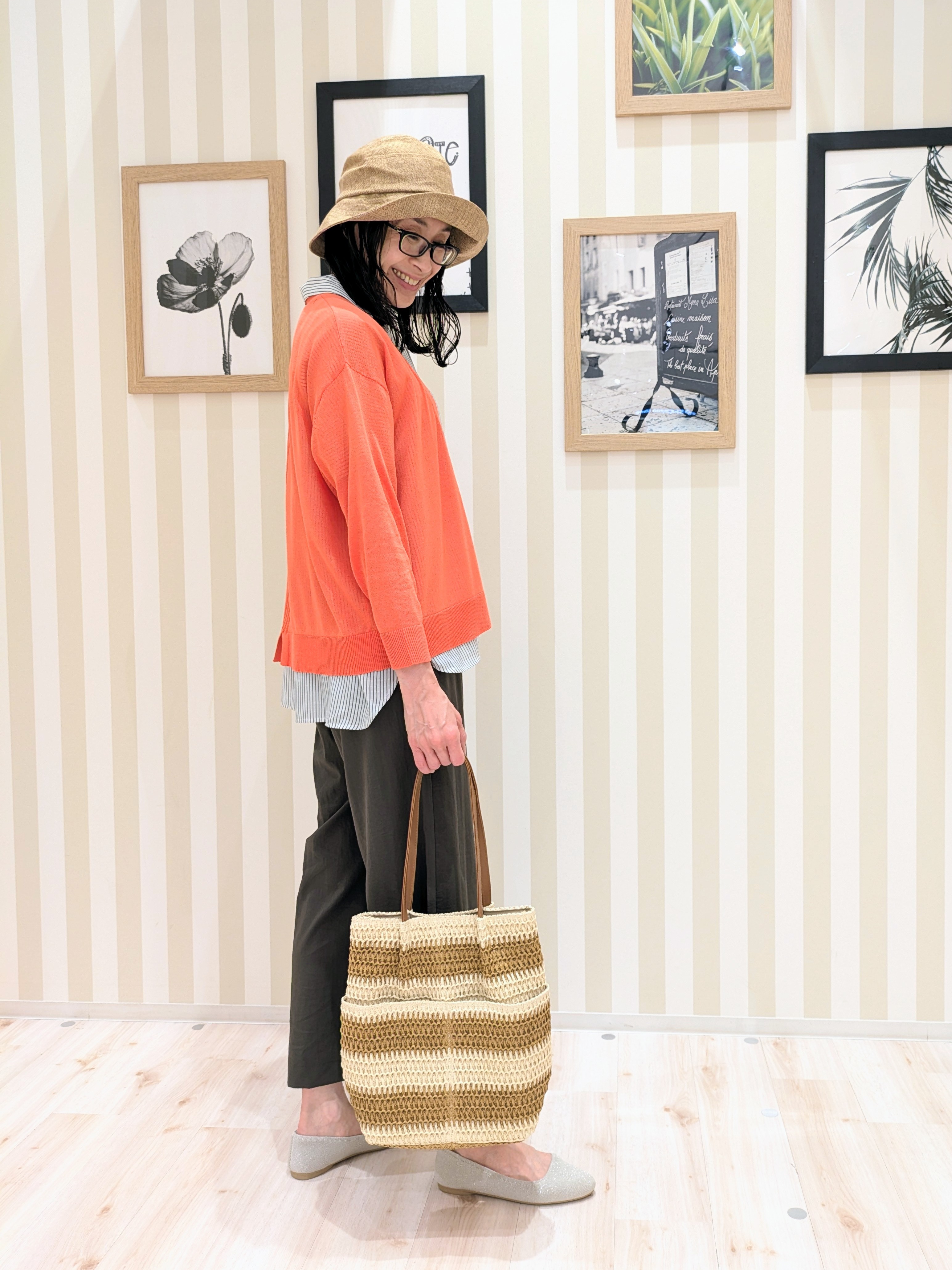 Mikiさんの「SHOO･LA･RUE｜【ひんやり/洗濯機可/S-LL】オンにもオフにも マルチに使えるボタンレスカーディガン」を使ったコーディネート
