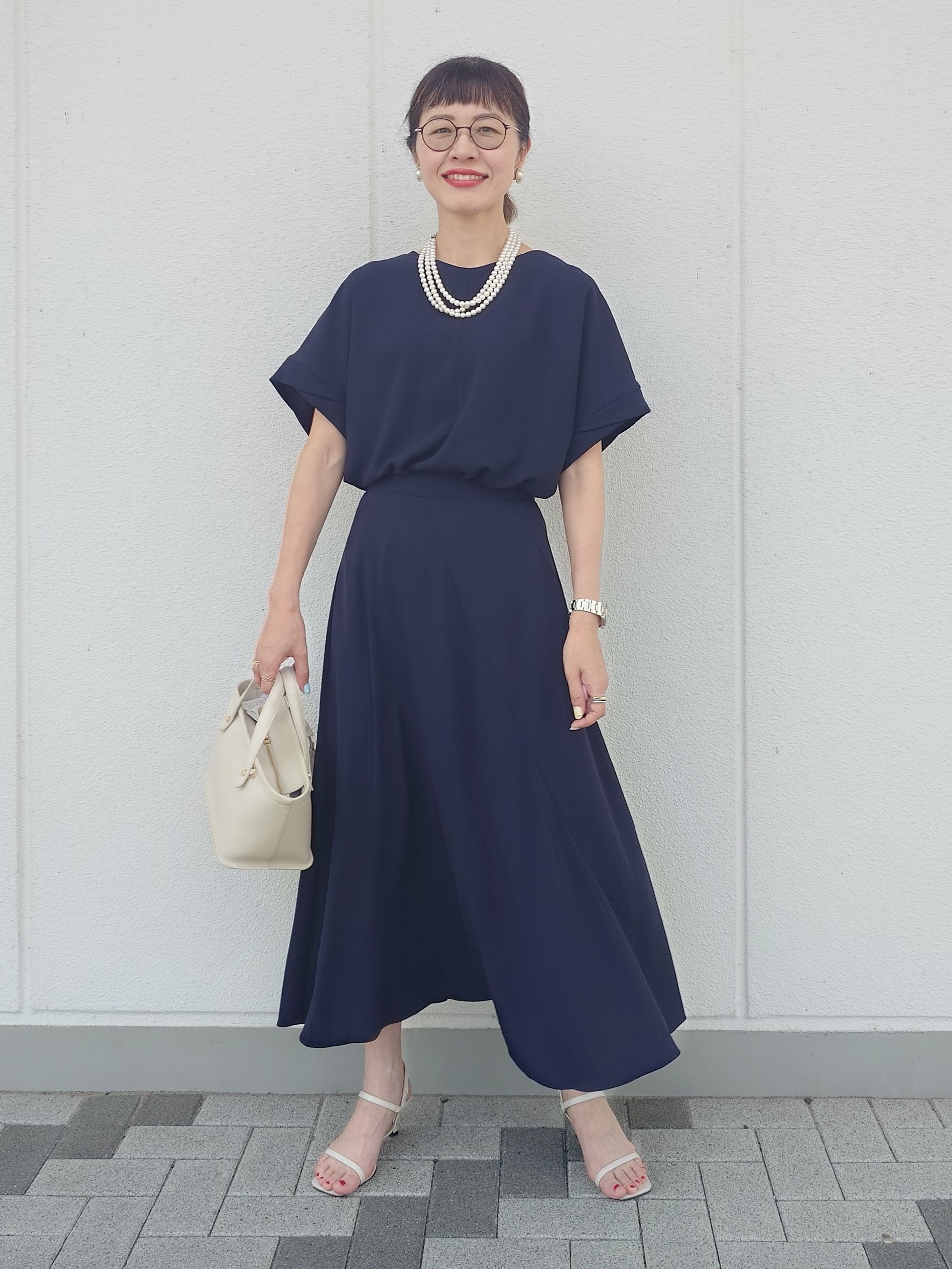 MUTSUKOさんの「UNTITLED｜【前後2WAY/はっ水/セットアップ可】リラクシーフレンチスリーブブラウス」を使ったコーディネート