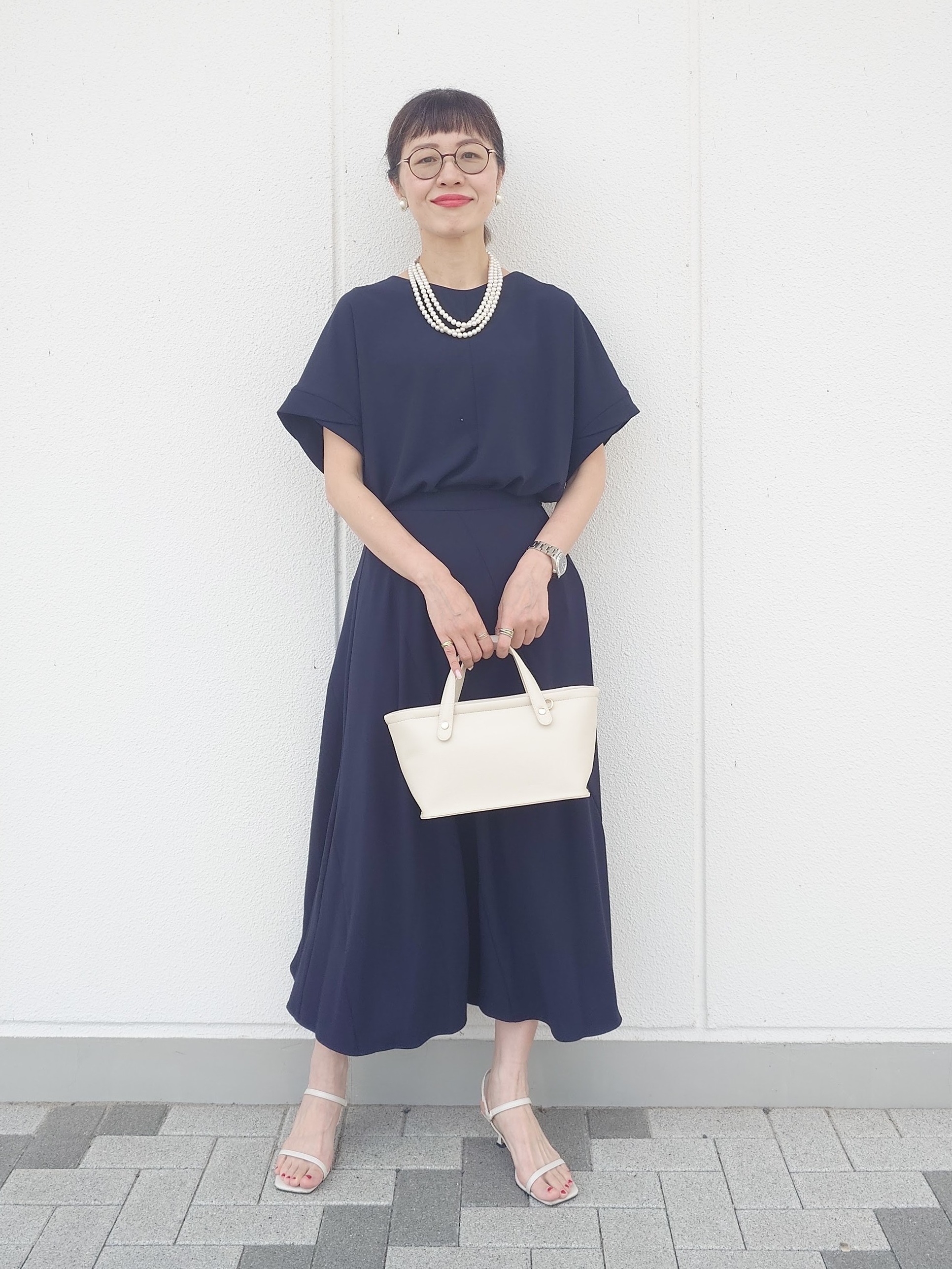 MUTSUKOさんの「UNTITLED｜【前後2WAY/はっ水/セットアップ可】リラクシーフレンチスリーブブラウス」を使ったコーディネート