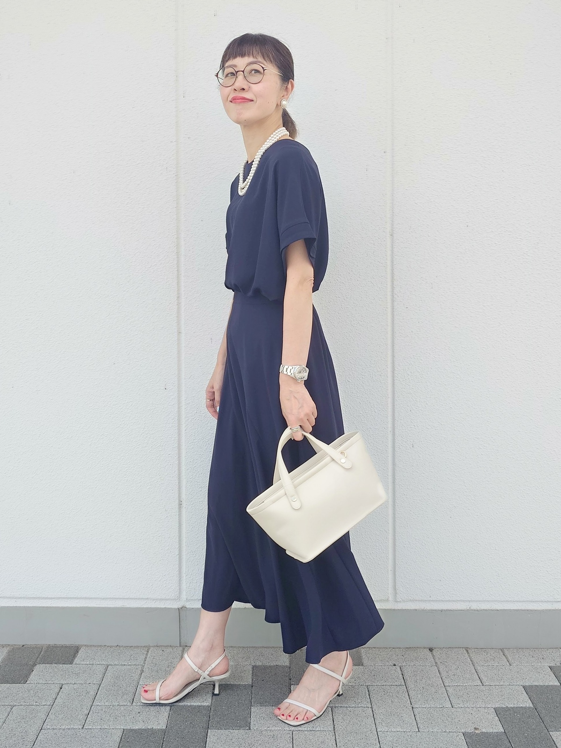 MUTSUKOさんの「UNTITLED｜【前後2WAY/はっ水/セットアップ可】リラクシーフレンチスリーブブラウス」を使ったコーディネート