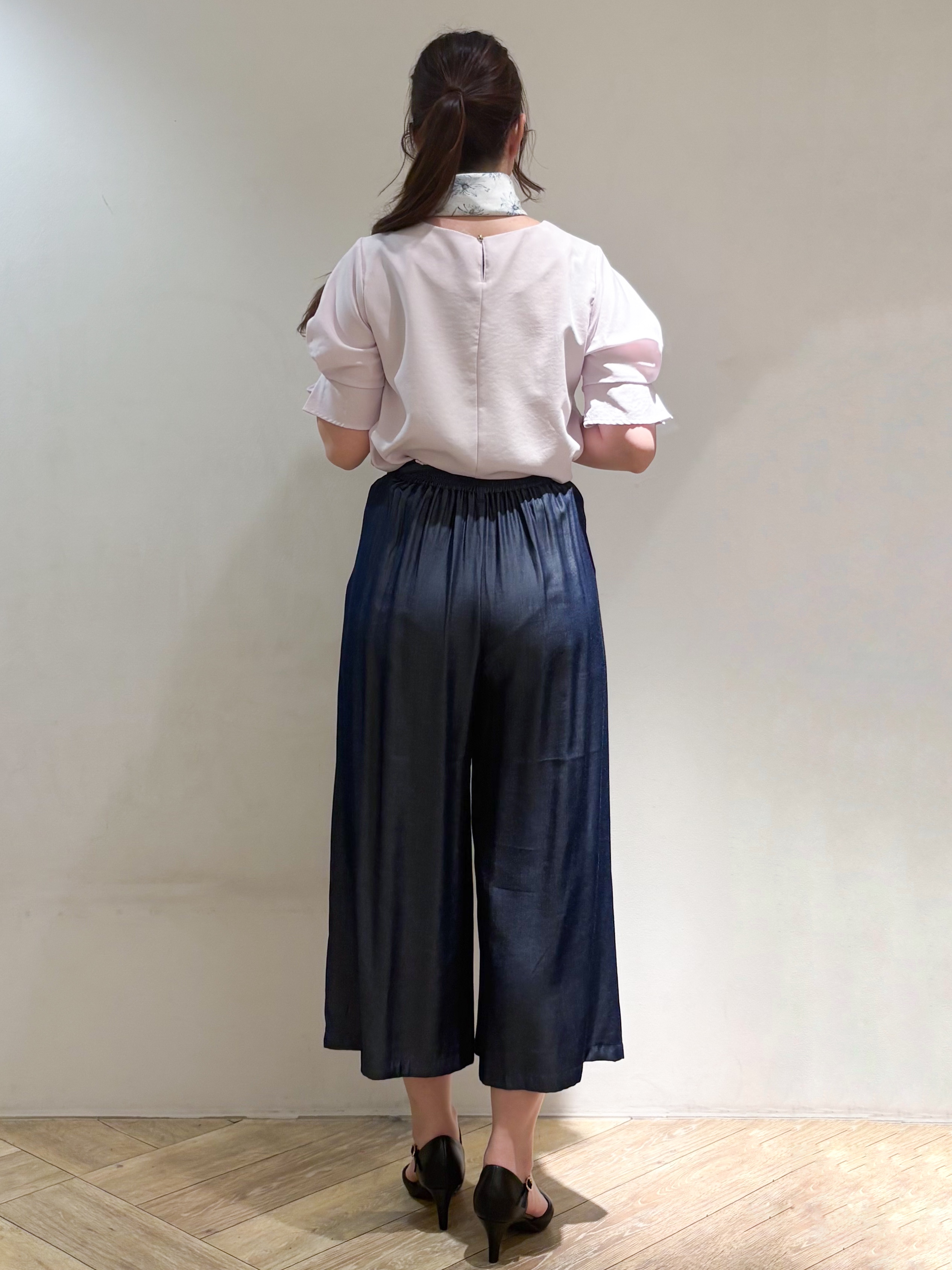 sayaさんの「index｜【接触冷感】タックパフスリーブブラウス《吸水速乾／防シワ／洗濯機OK／XS～3L／6col》」を使ったコーディネート