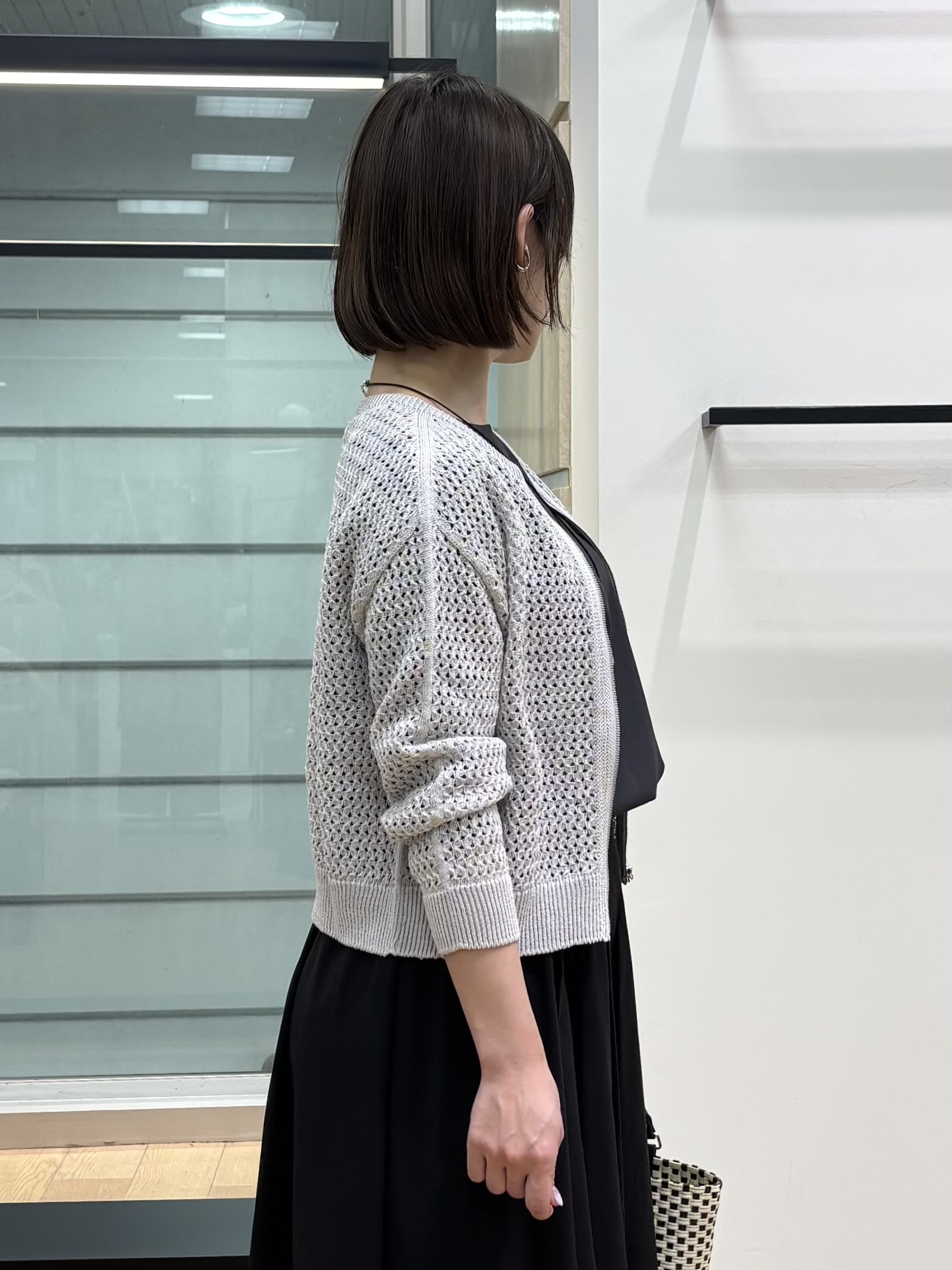 asamiさんの「INDIVI｜【さらに軽く軽快！／着る日傘】ドルマントップス」を使ったコーディネート