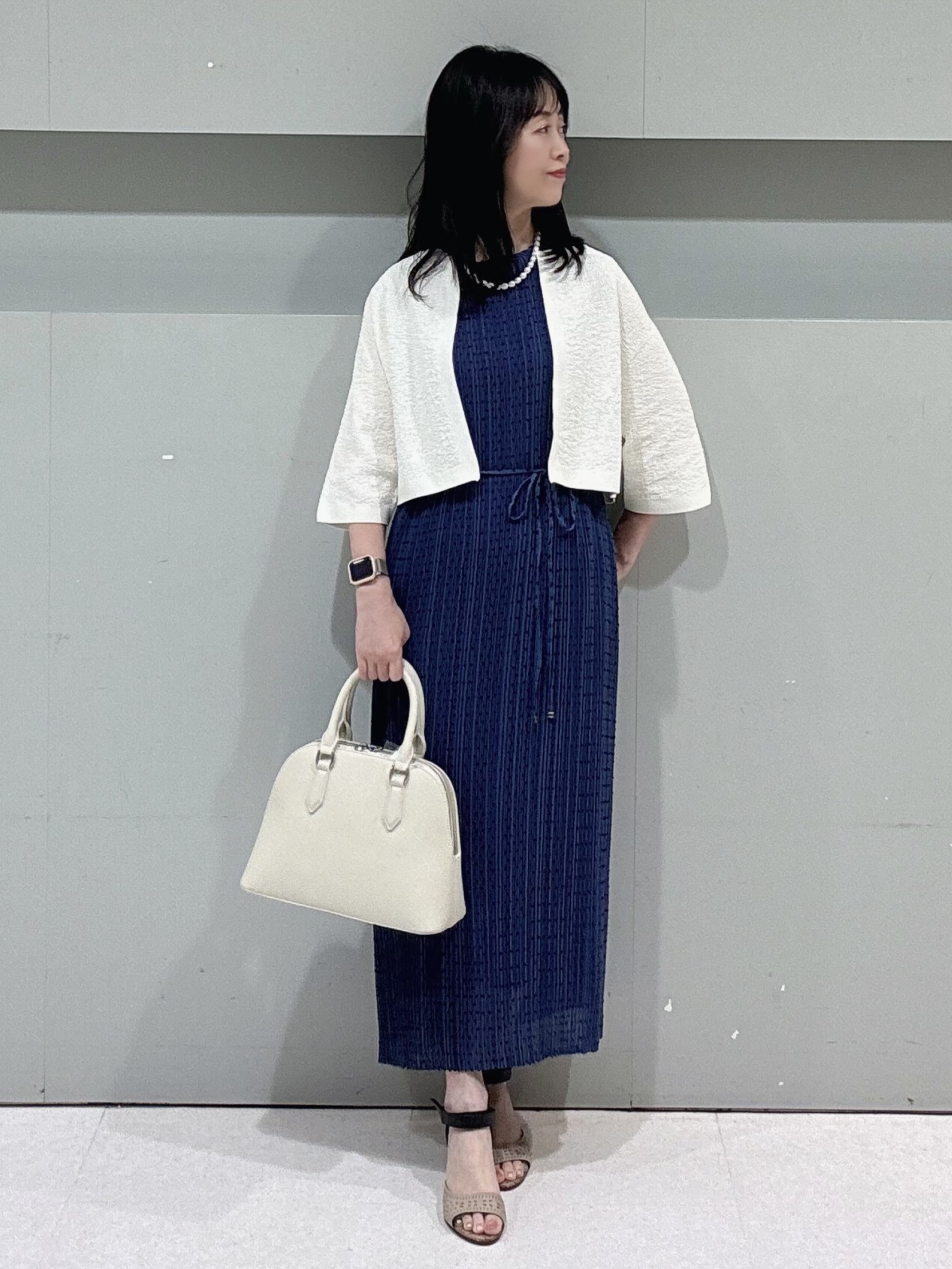 makiさんの「UNTITLED｜【ストレッチ性/洗える】短丈ニットカーディガン」を使ったコーディネート