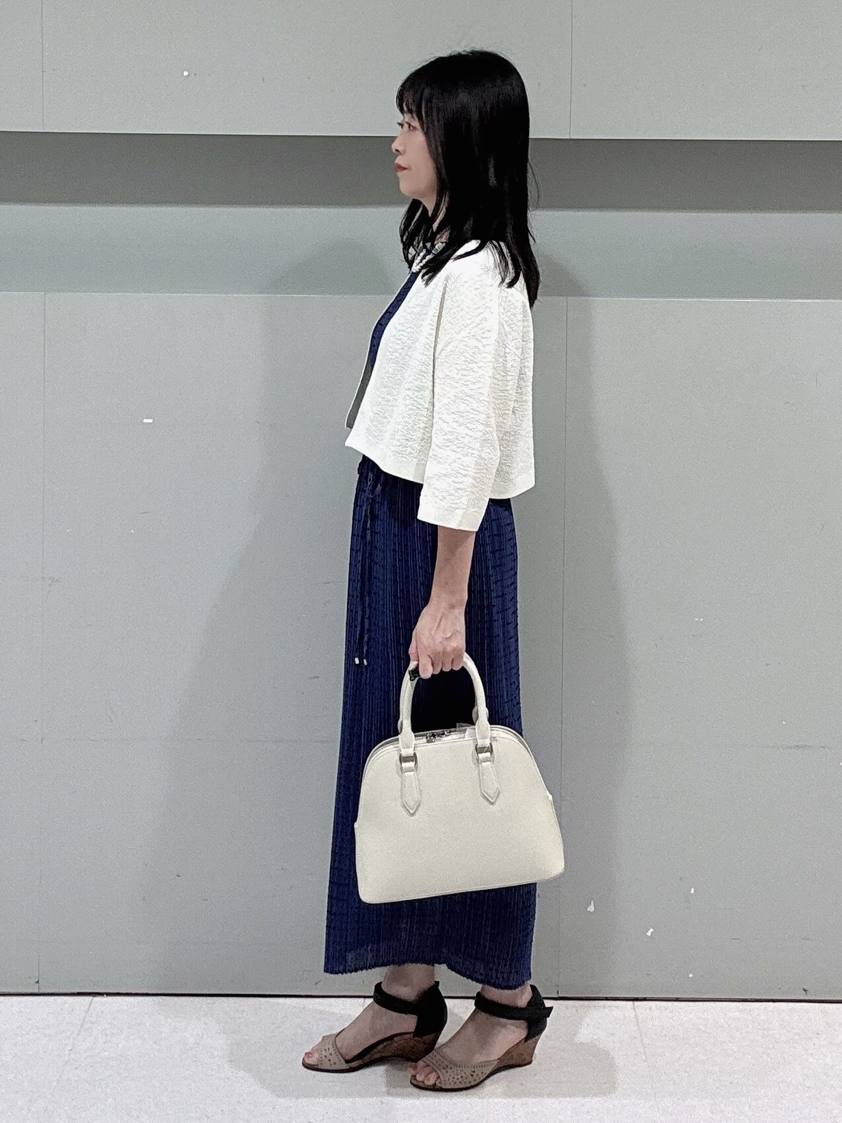 makiさんの「UNTITLED｜【ストレッチ性/洗える】短丈ニットカーディガン」を使ったコーディネート