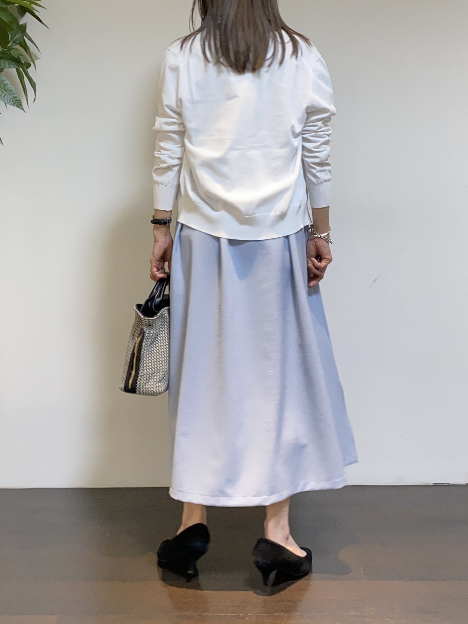 tomoさんの「UNTITLED｜【9色展開/アンサンブル可】コットンクルーネックカーディガン」を使ったコーディネート