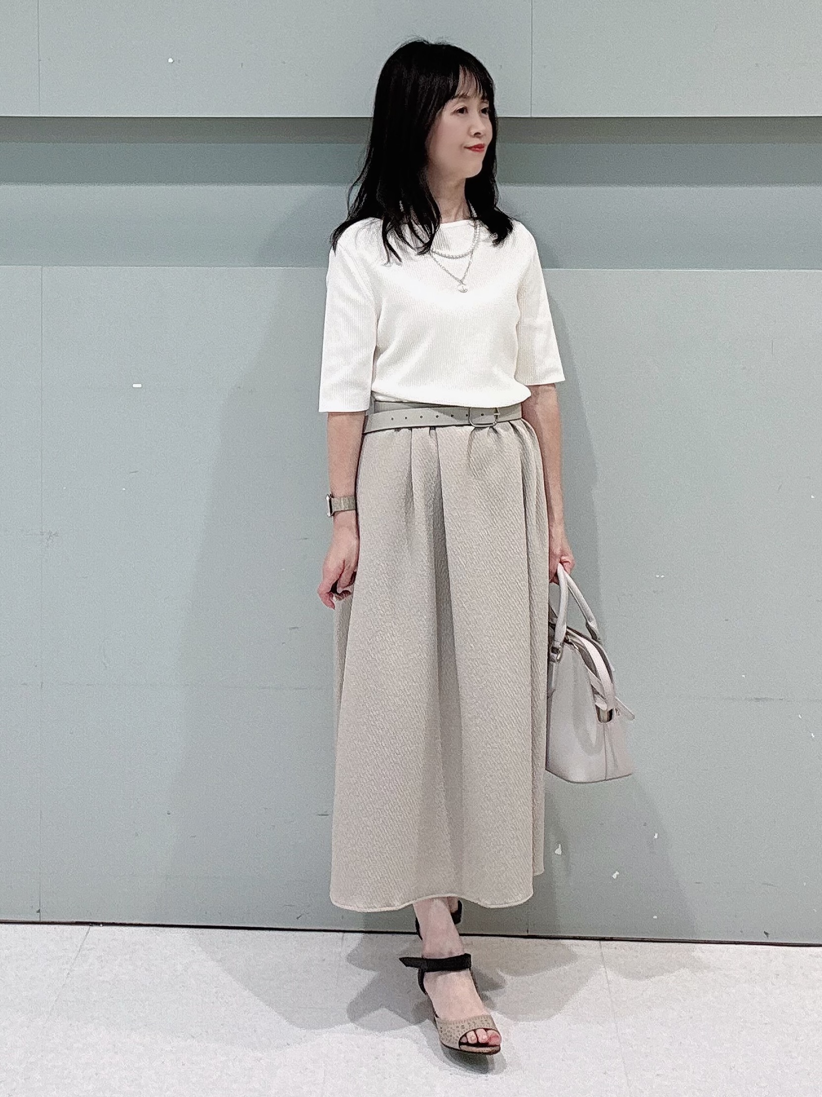 makiさんの「UNTITLED｜【一枚でサマ見え】ニットドッキングジャガードワンピース」を使ったコーディネート