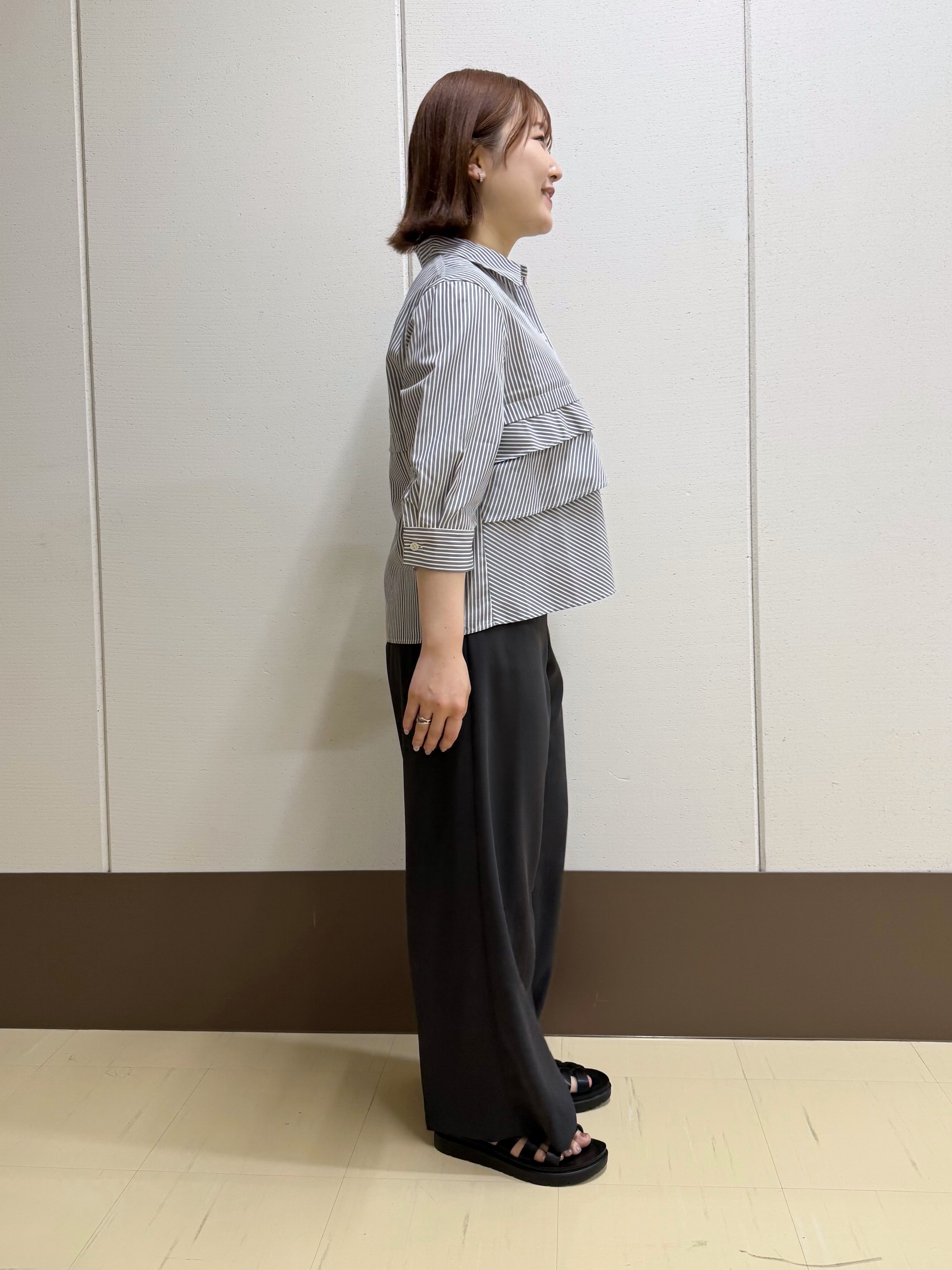 Rikoさんの「INDIVI｜【UVケア／吸汗速乾／着映え】ティアードストライプシャツ」を使ったコーディネート
