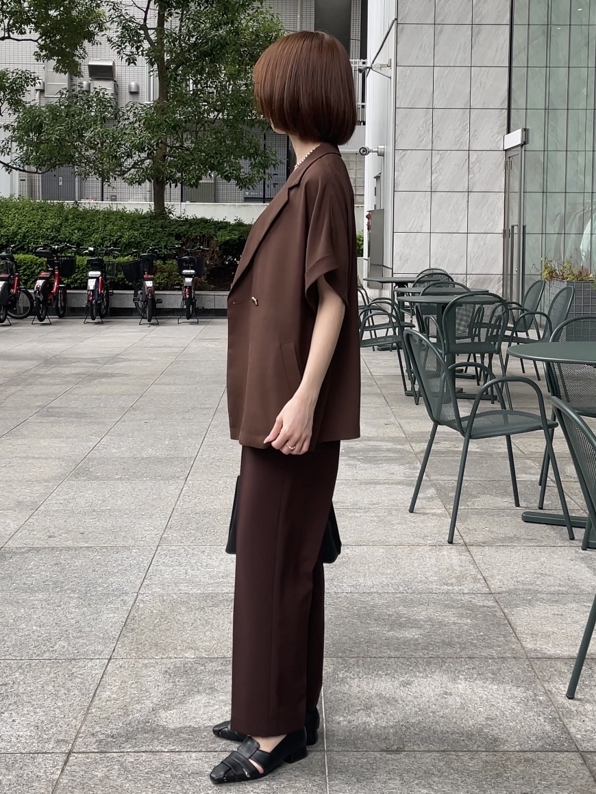 NATSUMIさんの「grove｜【洗濯機OK・ひんやり/SETUP可】シワになりにくいハーフスリーブジャケット」を使ったコーディネート