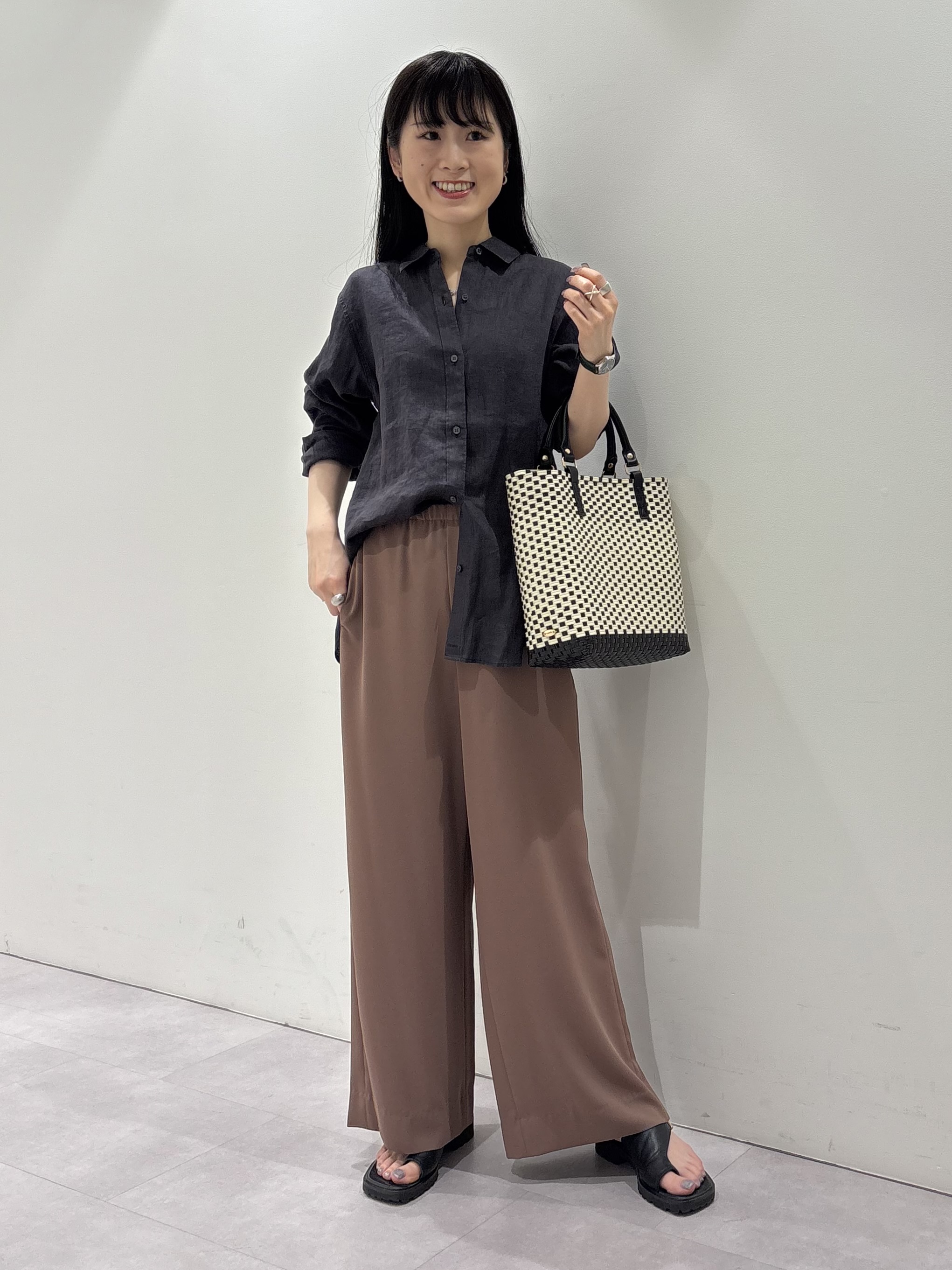 KEIKOさんの「INDIVI｜【さらに軽く軽快！／着る日傘】ノーカラージャケット」を使ったコーディネート