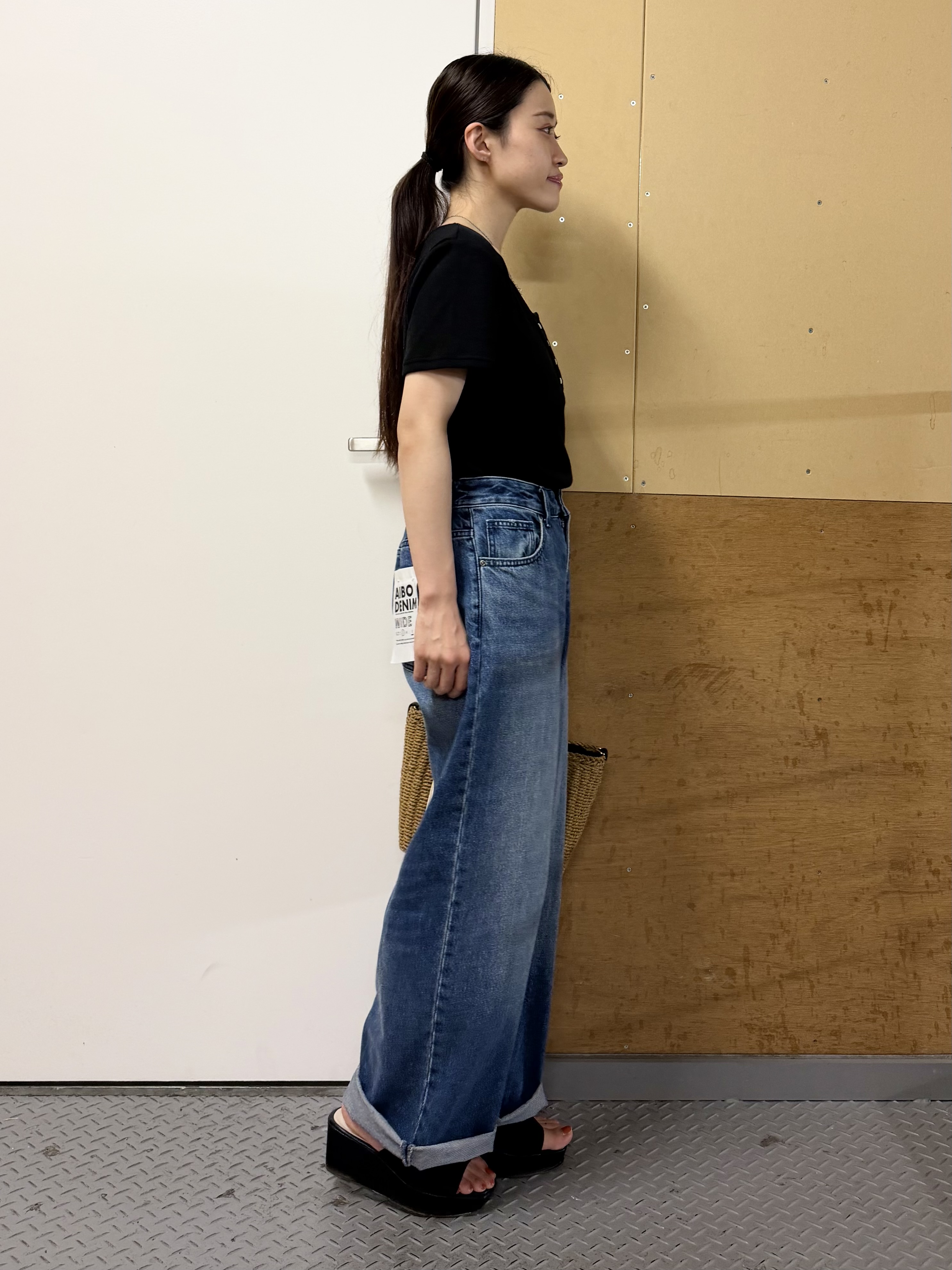 sahoさんの「THE SHOP TK｜ヘンリーネック ワンポイント刺繍トップス」を使ったコーディネート