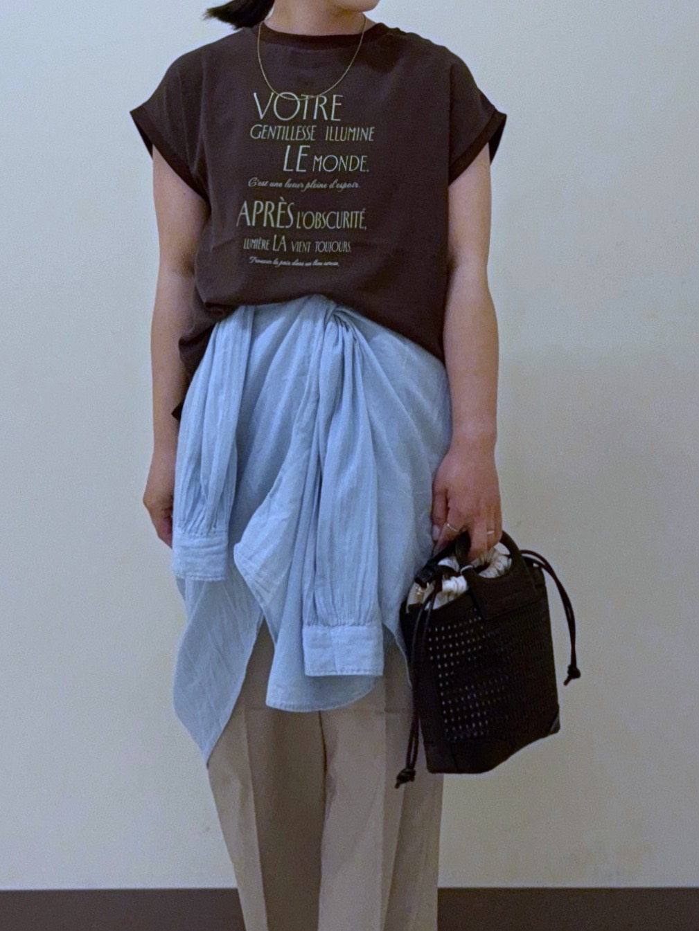 chさんの「THE SHOP TK｜【ひんやりさらさら】軽やかに着られる プリントTシャツ」を使ったコーディネート