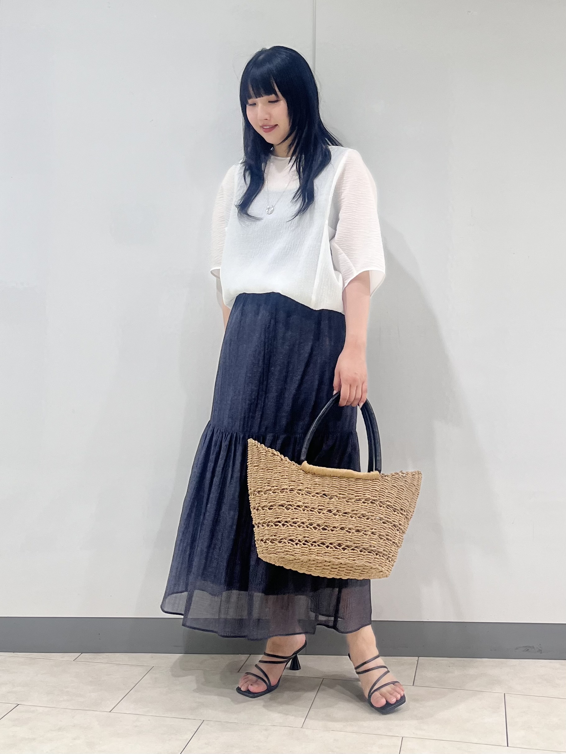 hasuさんの「INDIVI｜【華奢見え】ジャカード ドルマントップス」を使ったコーディネート