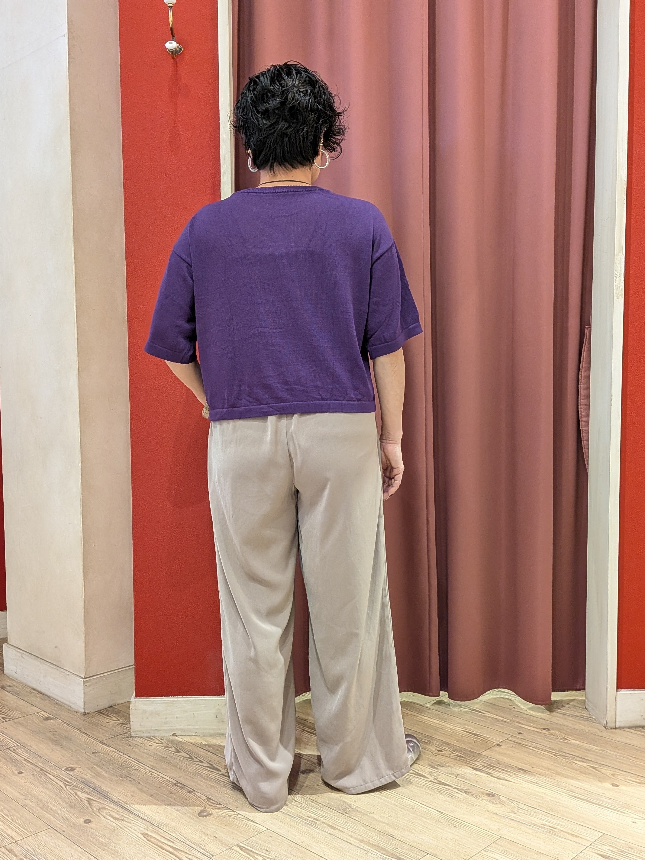 cameさんの「SHOO･LA･RUE｜【体型カバー】程よい透け感 デザインアソート 5分袖シアーニット」を使ったコーディネート