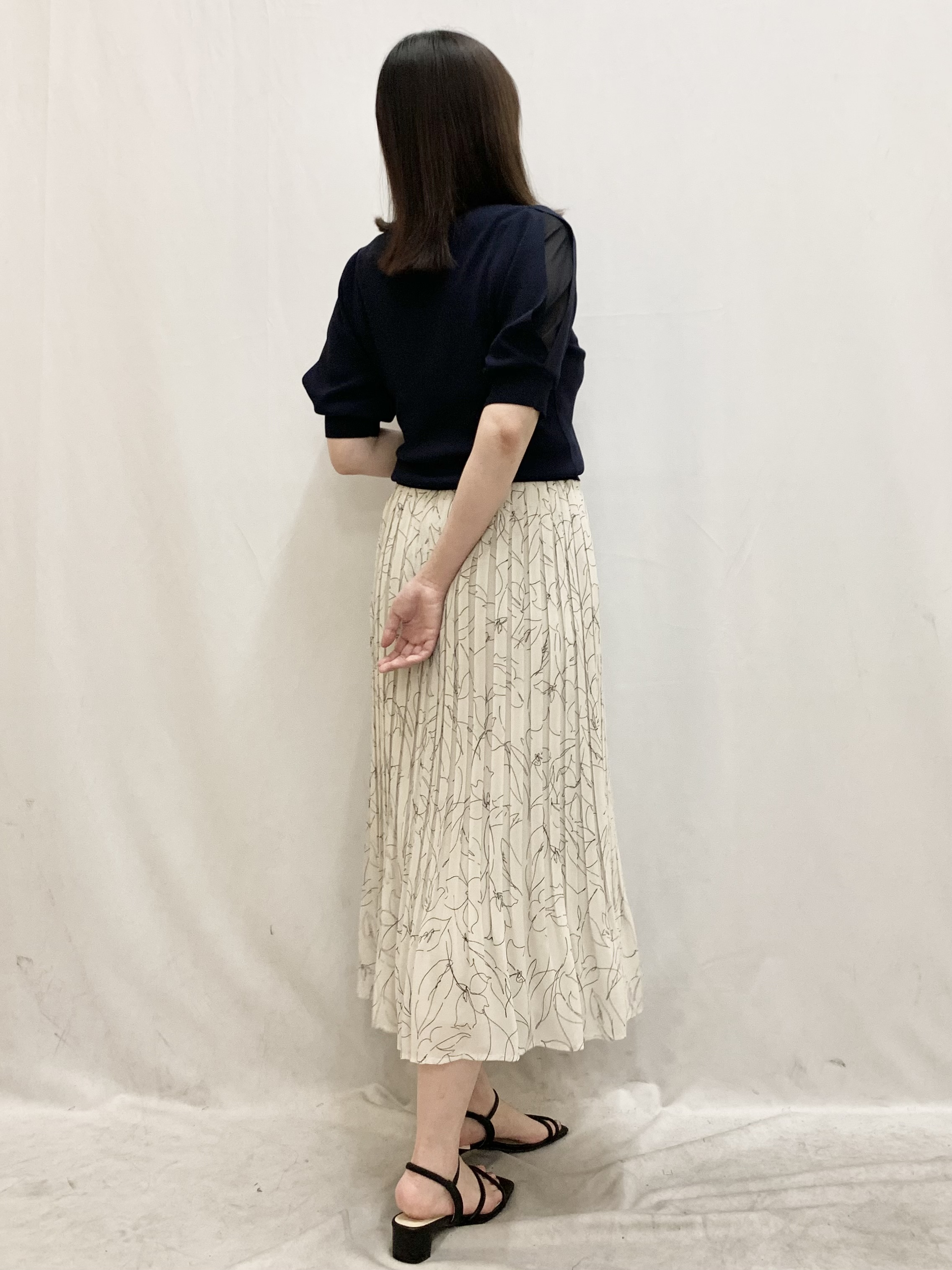kasumiさんの「index｜【接触冷感】クールタッチラップスリーブニット《UVケア／洗濯機OK／XS～3L／9col》」を使ったコーディネート