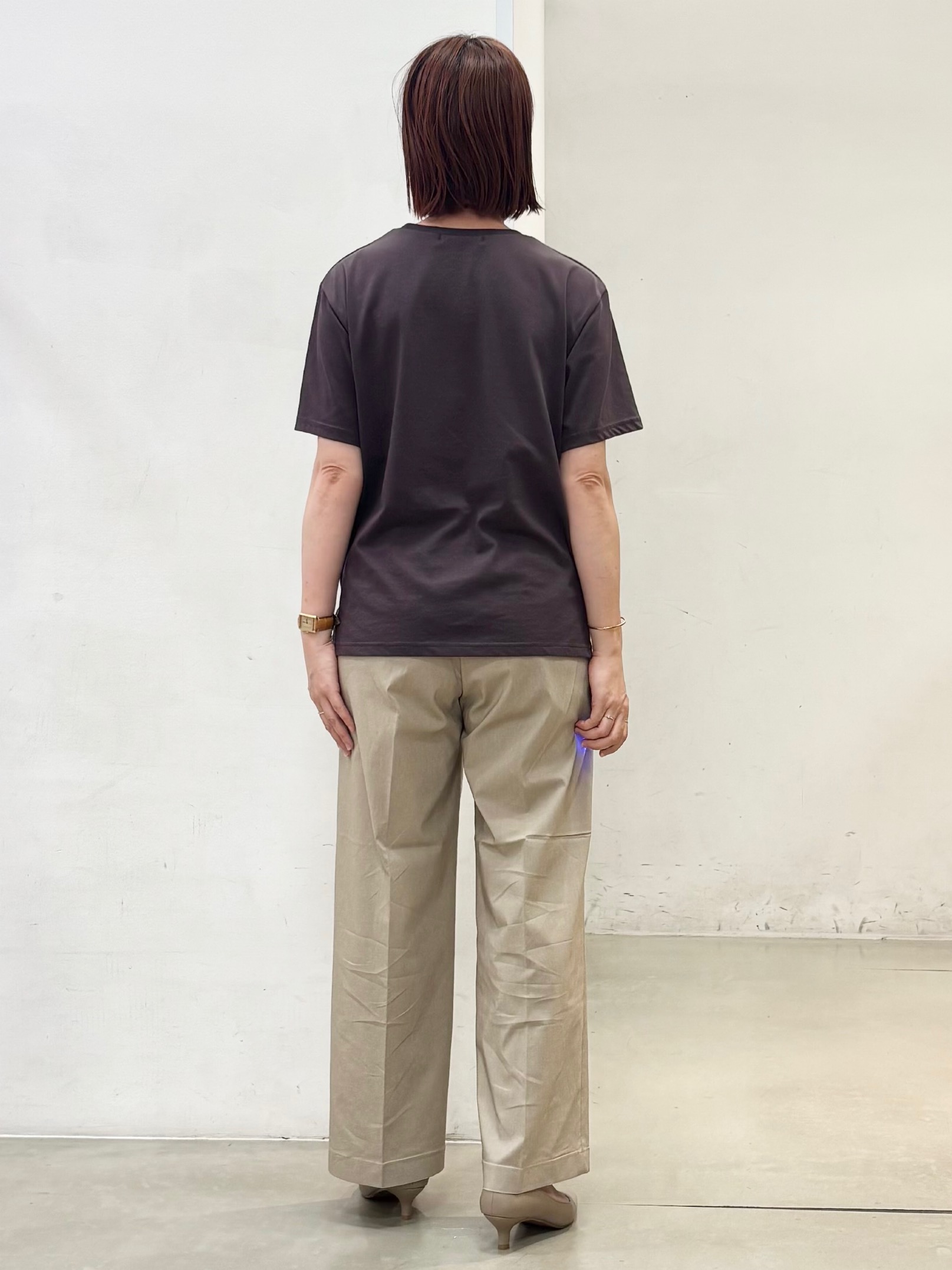 fujiさんの「THE SHOP TK｜【ひんやりさらさら】ロゴアソートクルーネックTシャツ」を使ったコーディネート