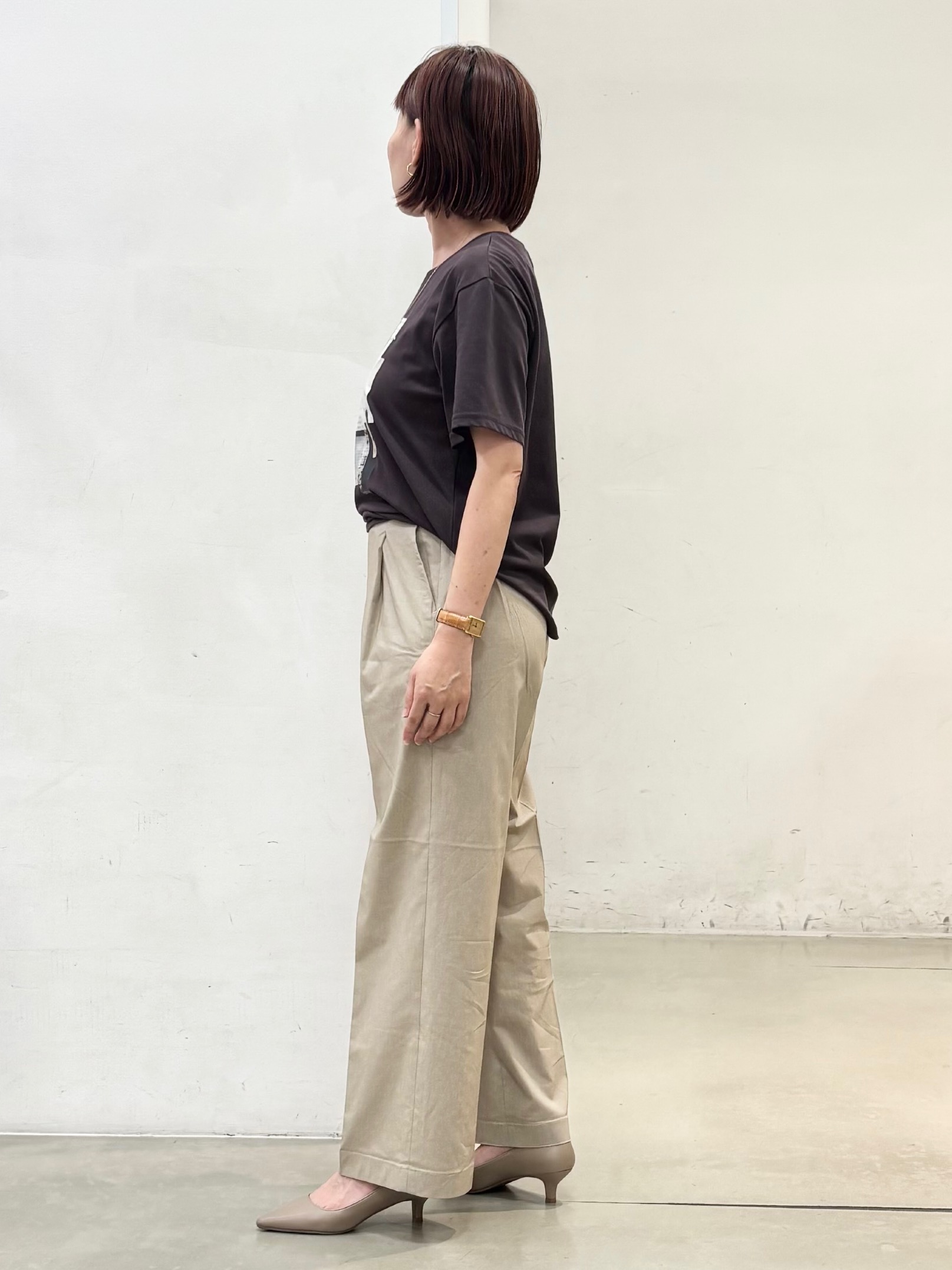 fujiさんの「THE SHOP TK｜【ひんやりさらさら】ロゴアソートクルーネックTシャツ」を使ったコーディネート