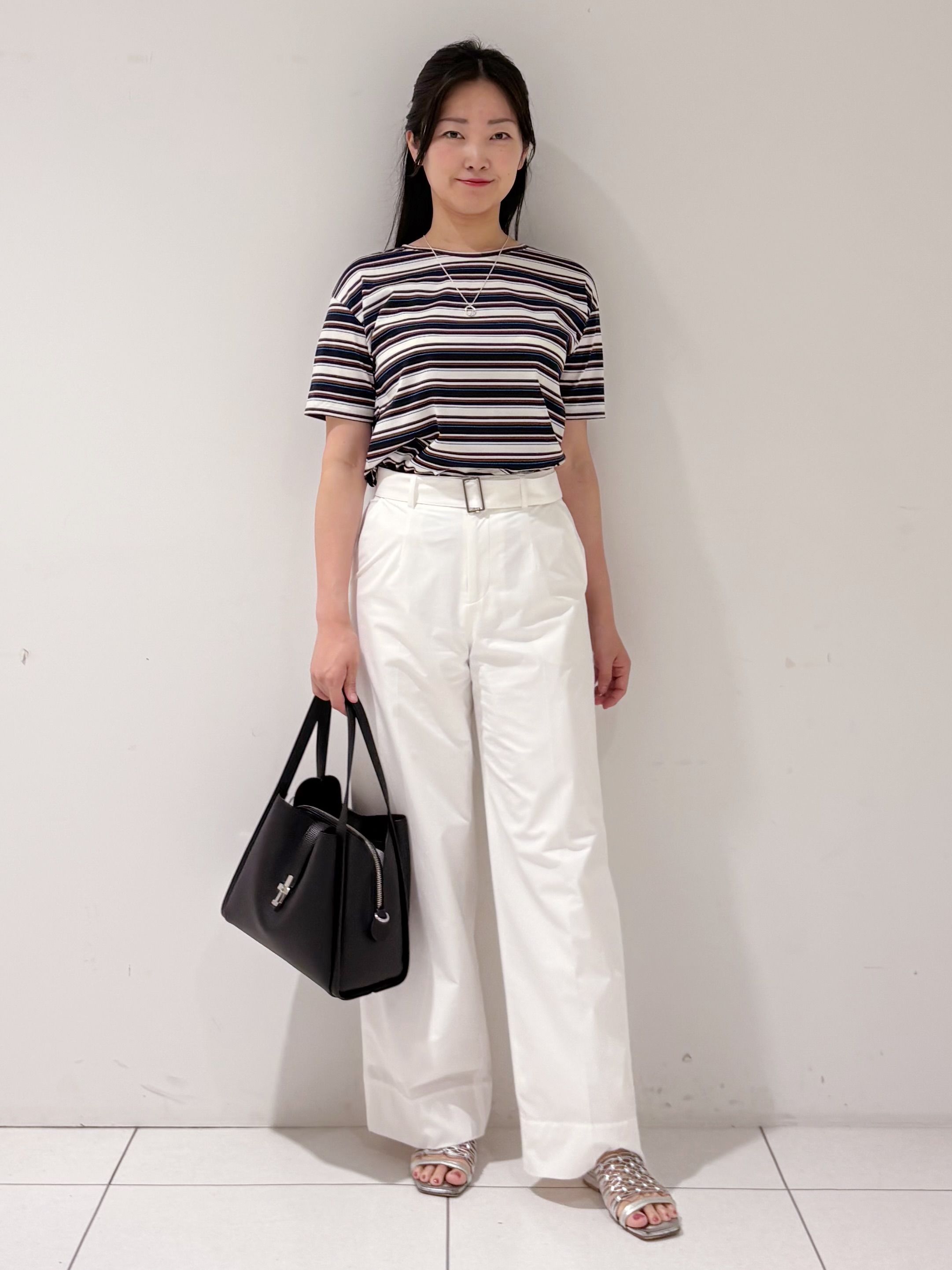 momokoさんの「INDIVI｜【ゆったり／着映え】ボーダーリラクシーTシャツ」を使ったコーディネート