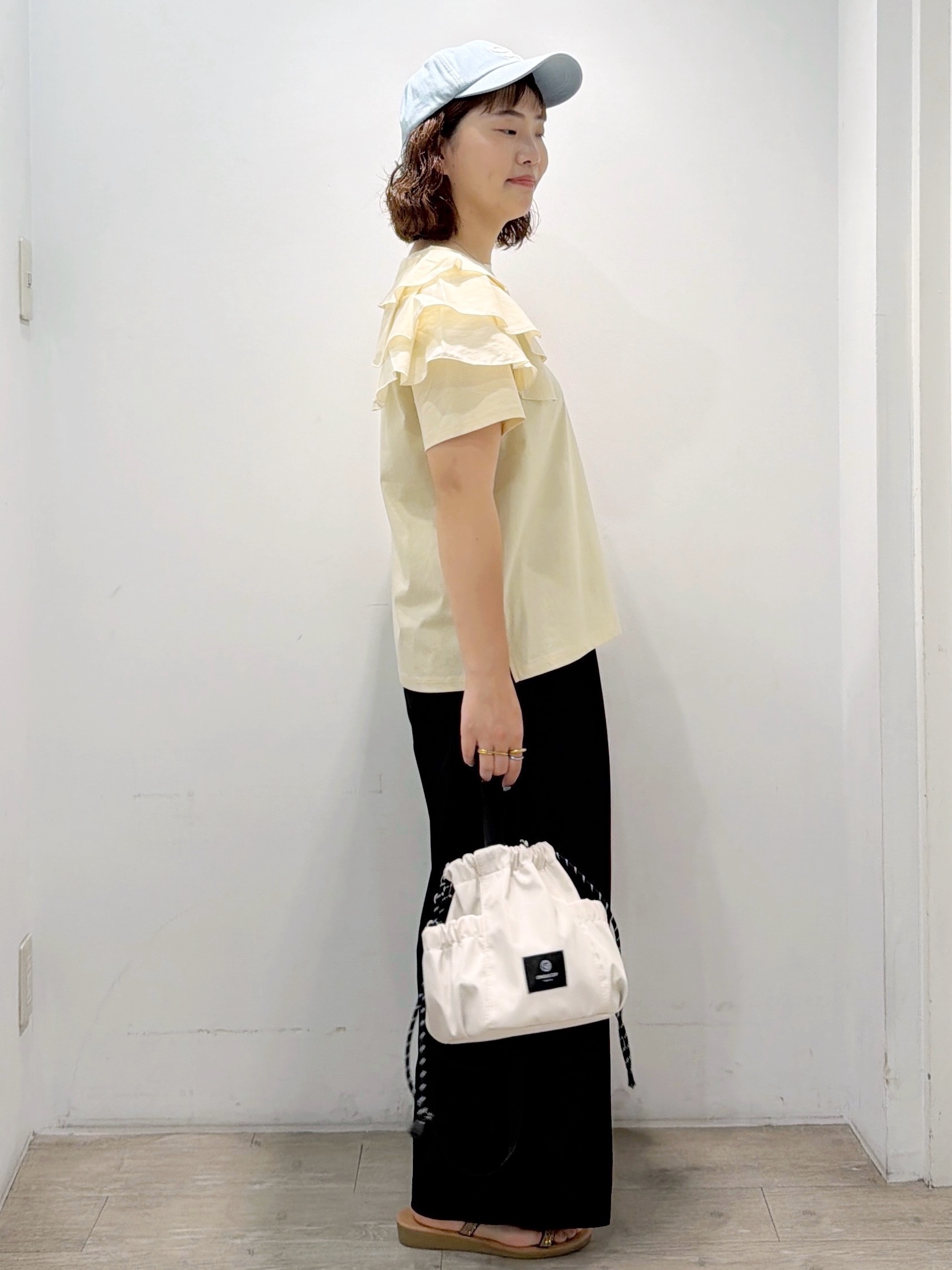 sumicaさんの「OPAQUE.CLIP｜【接触冷感】アシメフリルドッキングカットソー《UVケア／洗濯機OK》」を使ったコーディネート