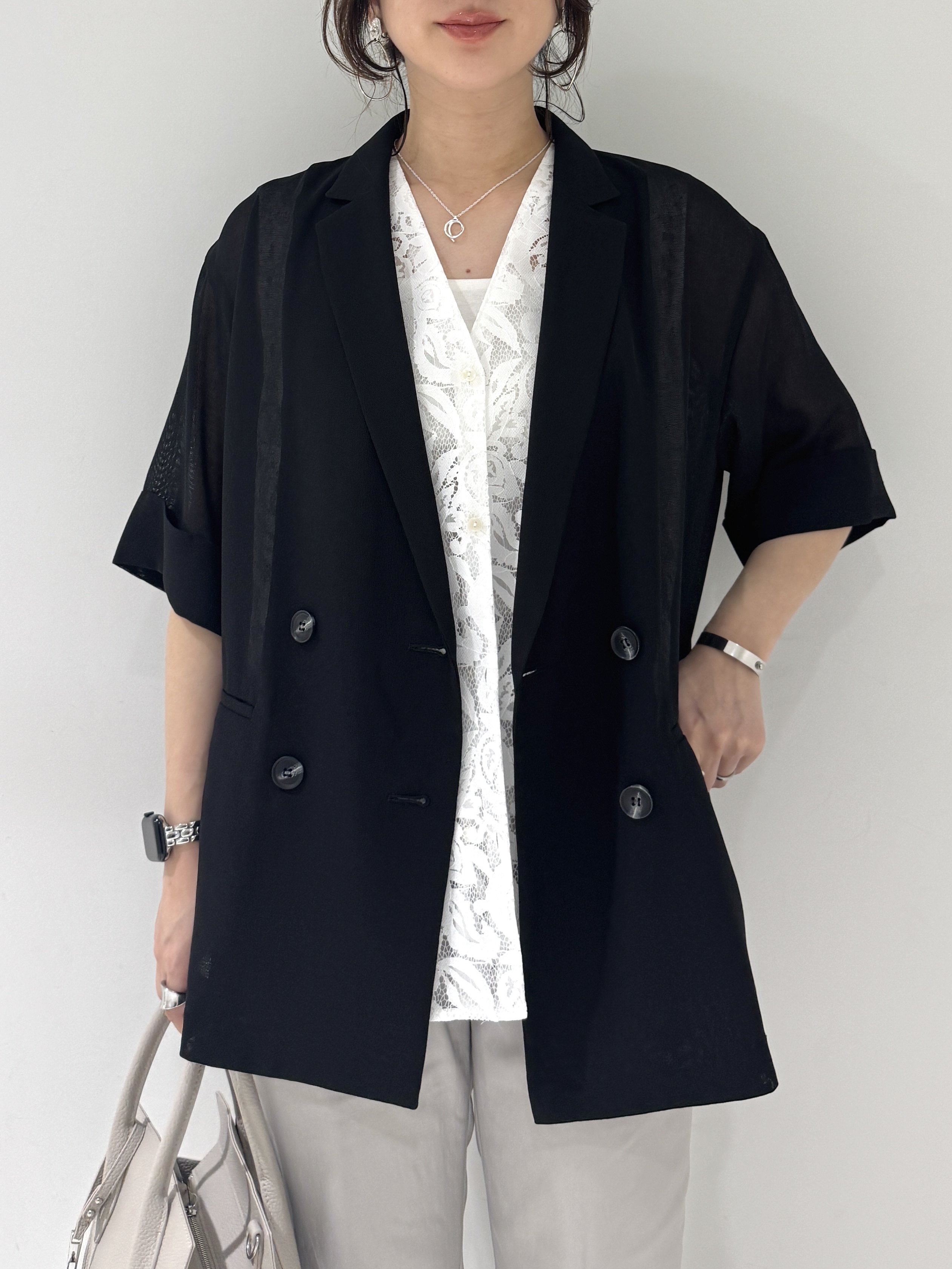 そんさんの「INDIVI｜【洗える／メッシュ素材／SETUP可能】半袖シアージャケット」を使ったコーディネート