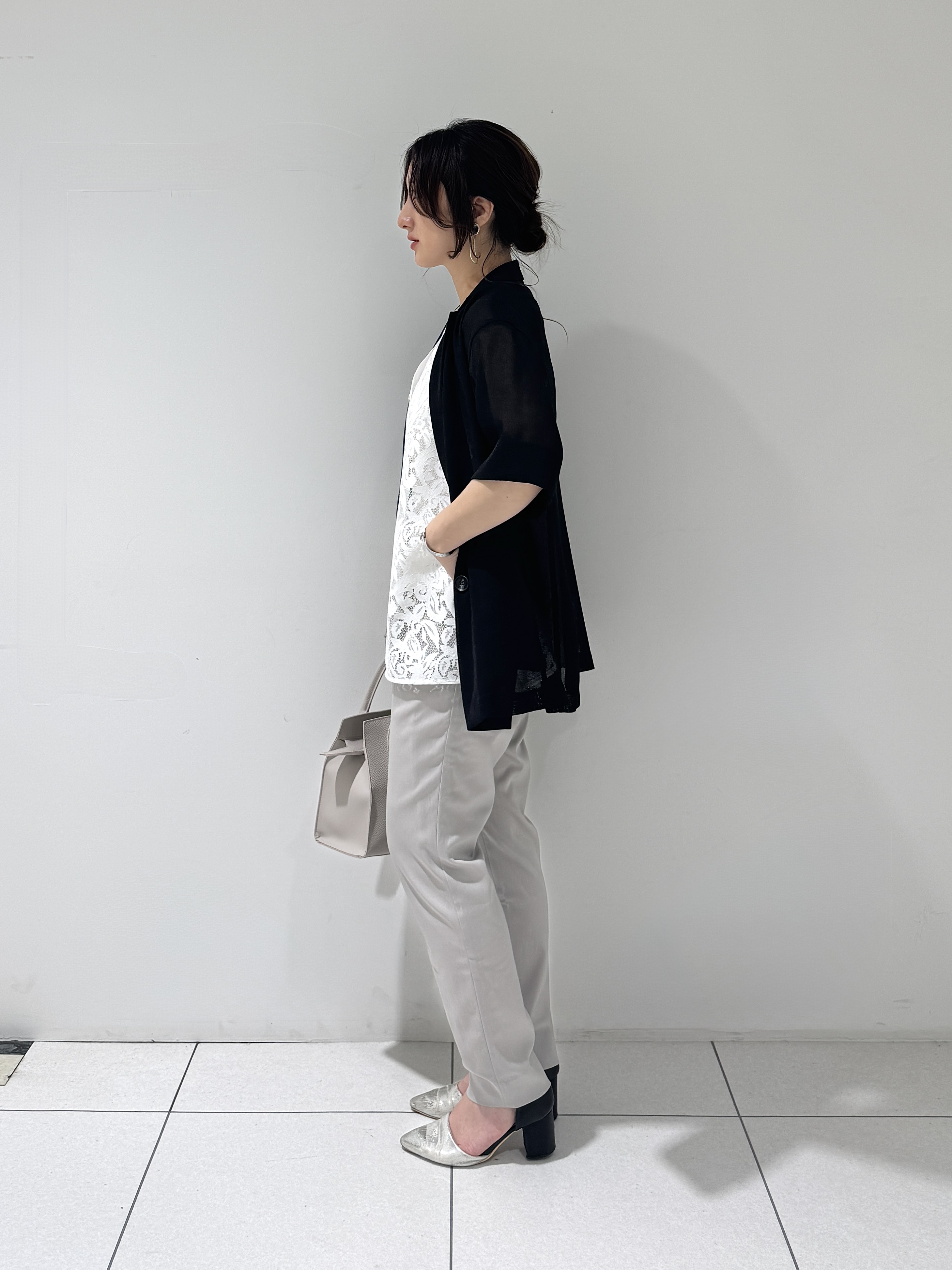 そんさんの「INDIVI｜【洗える／メッシュ素材／SETUP可能】半袖シアージャケット」を使ったコーディネート