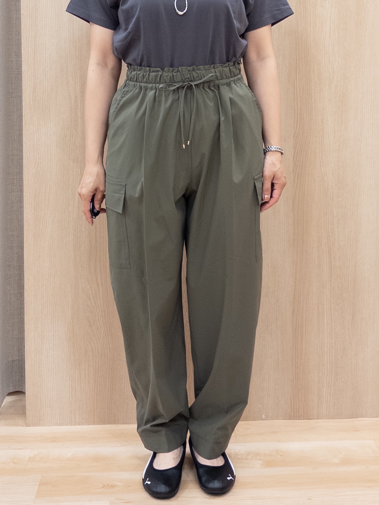 シュウコさんの「grove｜【遮熱／吸水速乾／接触冷感／UVカット】ベーシックロゴTシャツ」を使ったコーディネート