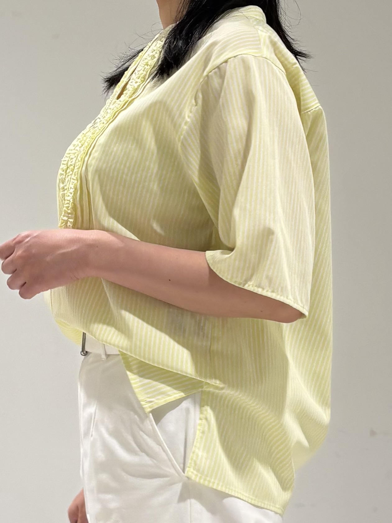 momokoさんの「INDIVI｜【UVケア／吸汗速乾／着映え】フリルピンタックブラウス」を使ったコーディネート