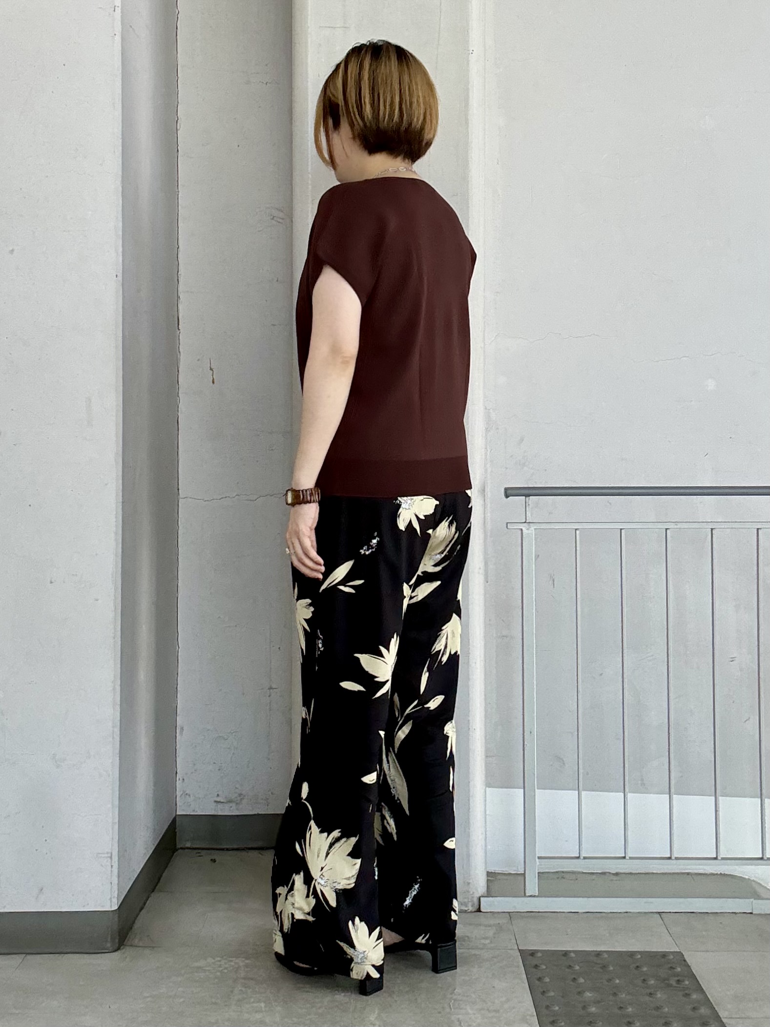 aiさんの「THE SHOP TK｜【S-XL/ひんやりタッチ】多機能フレンチスリーブニット 洗濯機OK/UVケア/毛玉になりにくい」を使ったコーディネート