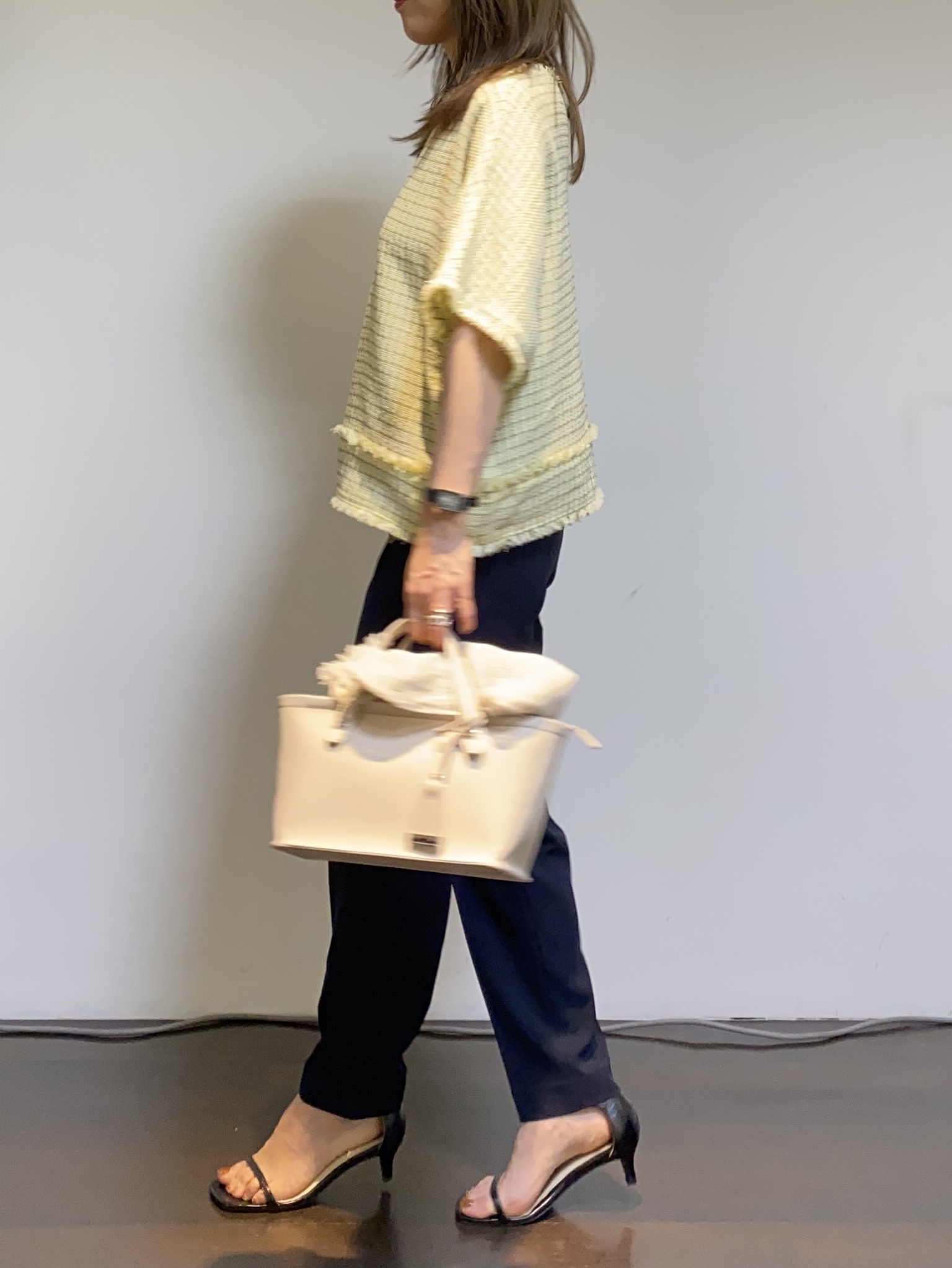 tomoさんの「UNTITLED｜ファンシーツイードブラウス」を使ったコーディネート