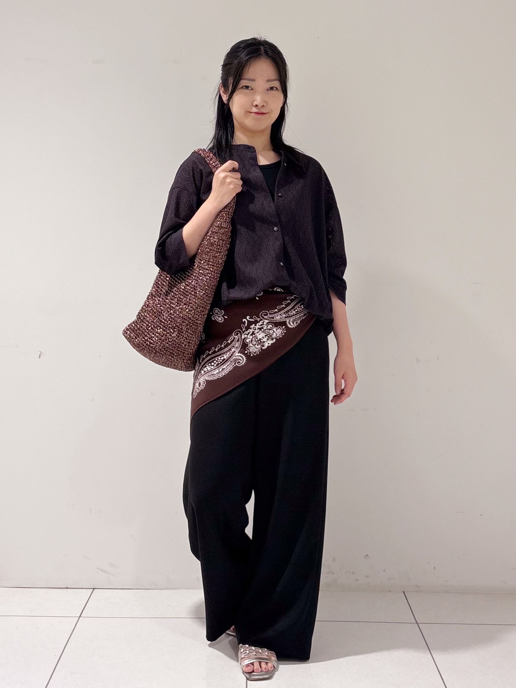 momokoさんの「INDIVI｜【さらっと素材／洗える】キカレースブラウス」を使ったコーディネート