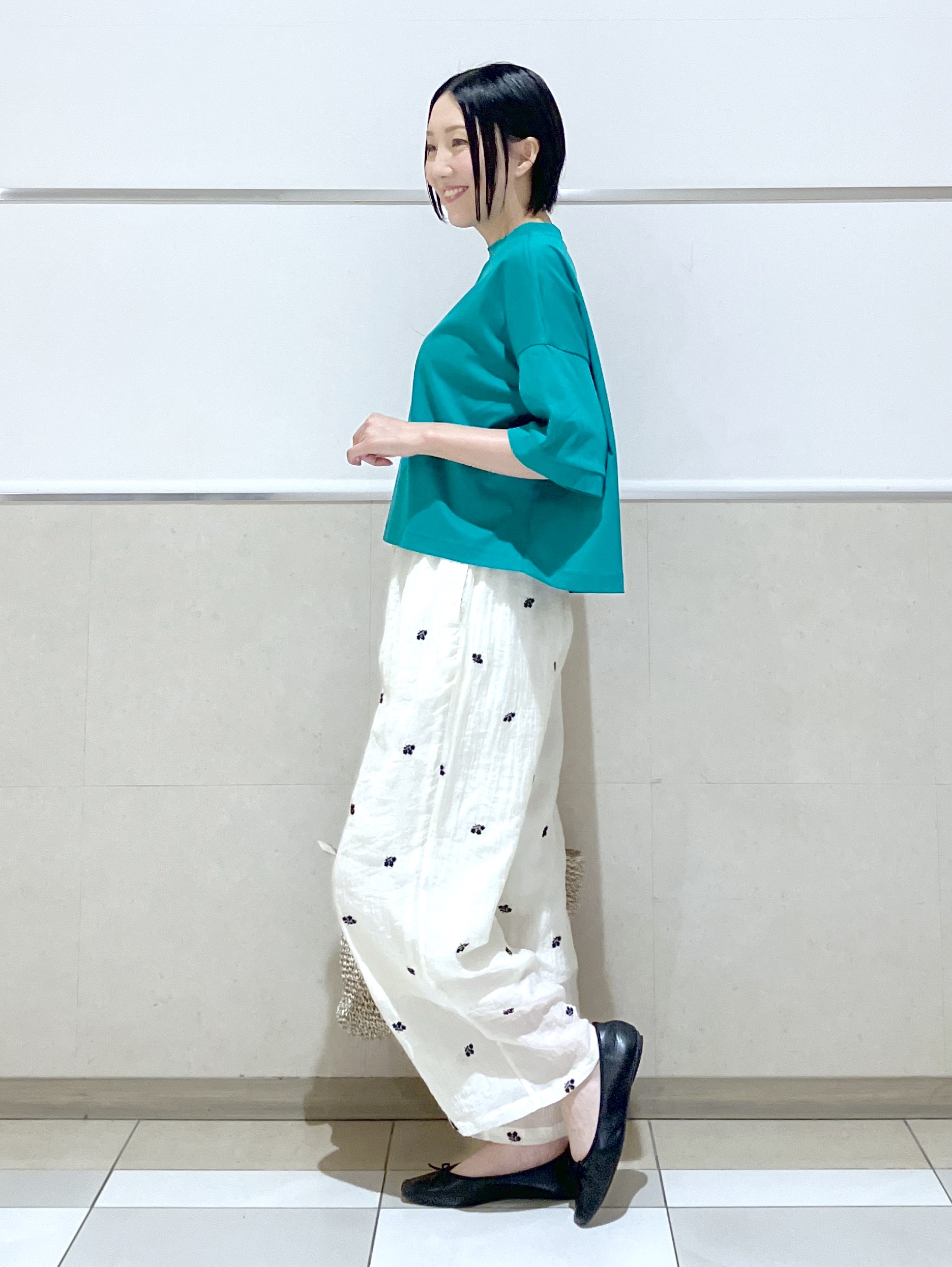 eriko さんの「Dessin｜【体型カバー】美光沢カットソーボクシーシルエット」を使ったコーディネート
