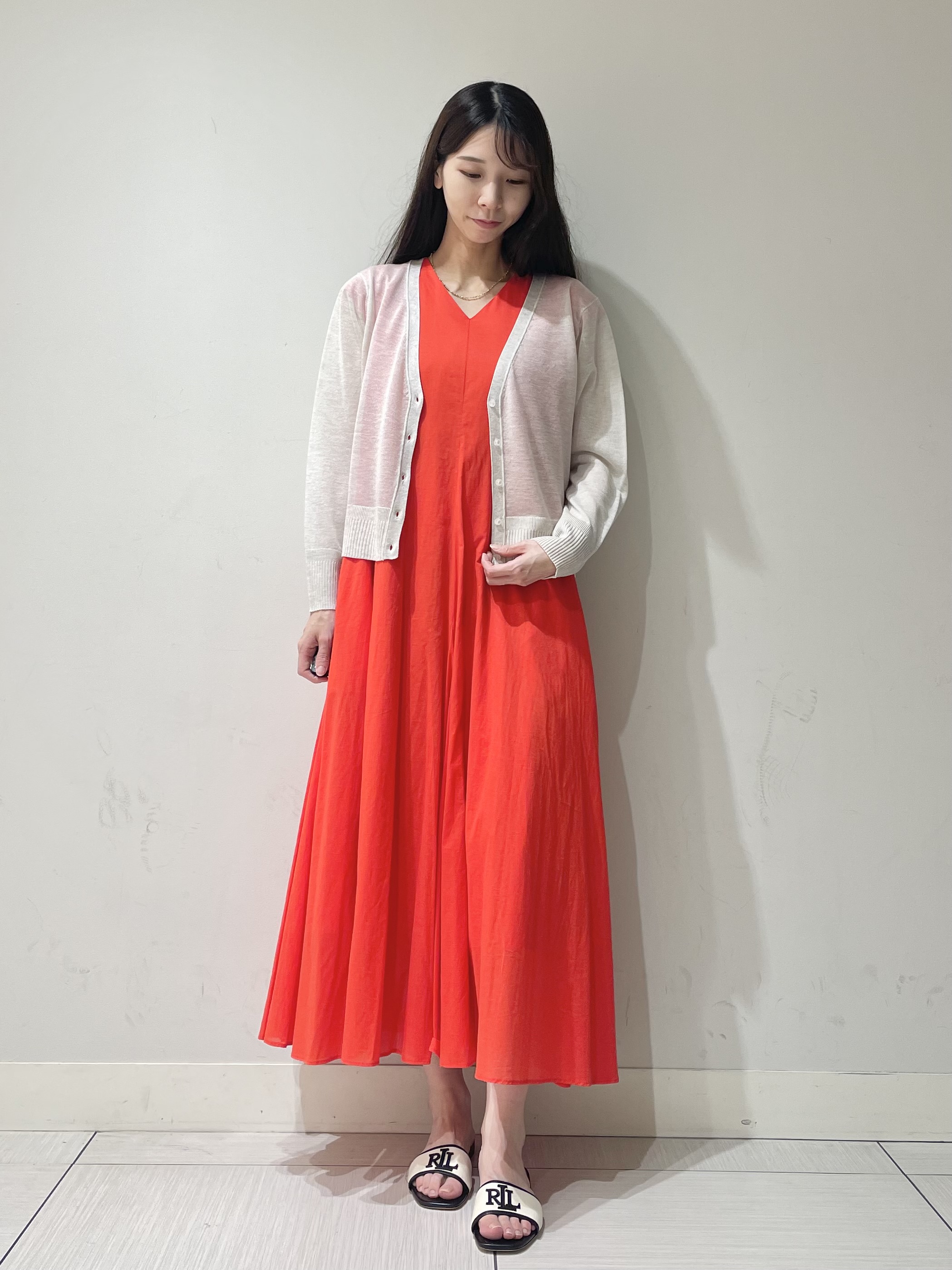 ことさんの「DRESSTERIOR｜【日除け/冷房対策】ウォッシャブルシアーカーディガン」を使ったコーディネート