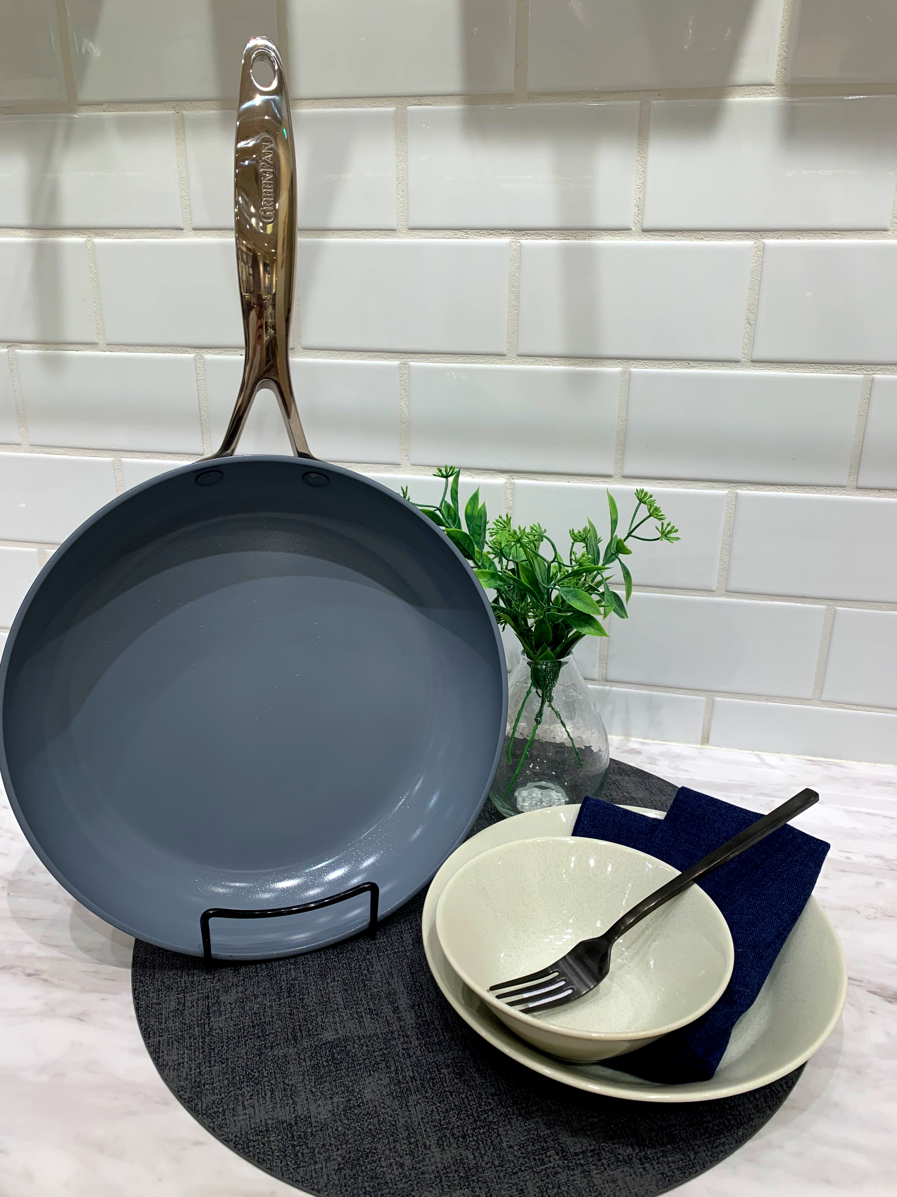 osaosaさんの「212 KITCHEN STORE｜ヴェニスプロ エッグパン ＜GreenPan グリーンパン＞」を使ったコーディネート