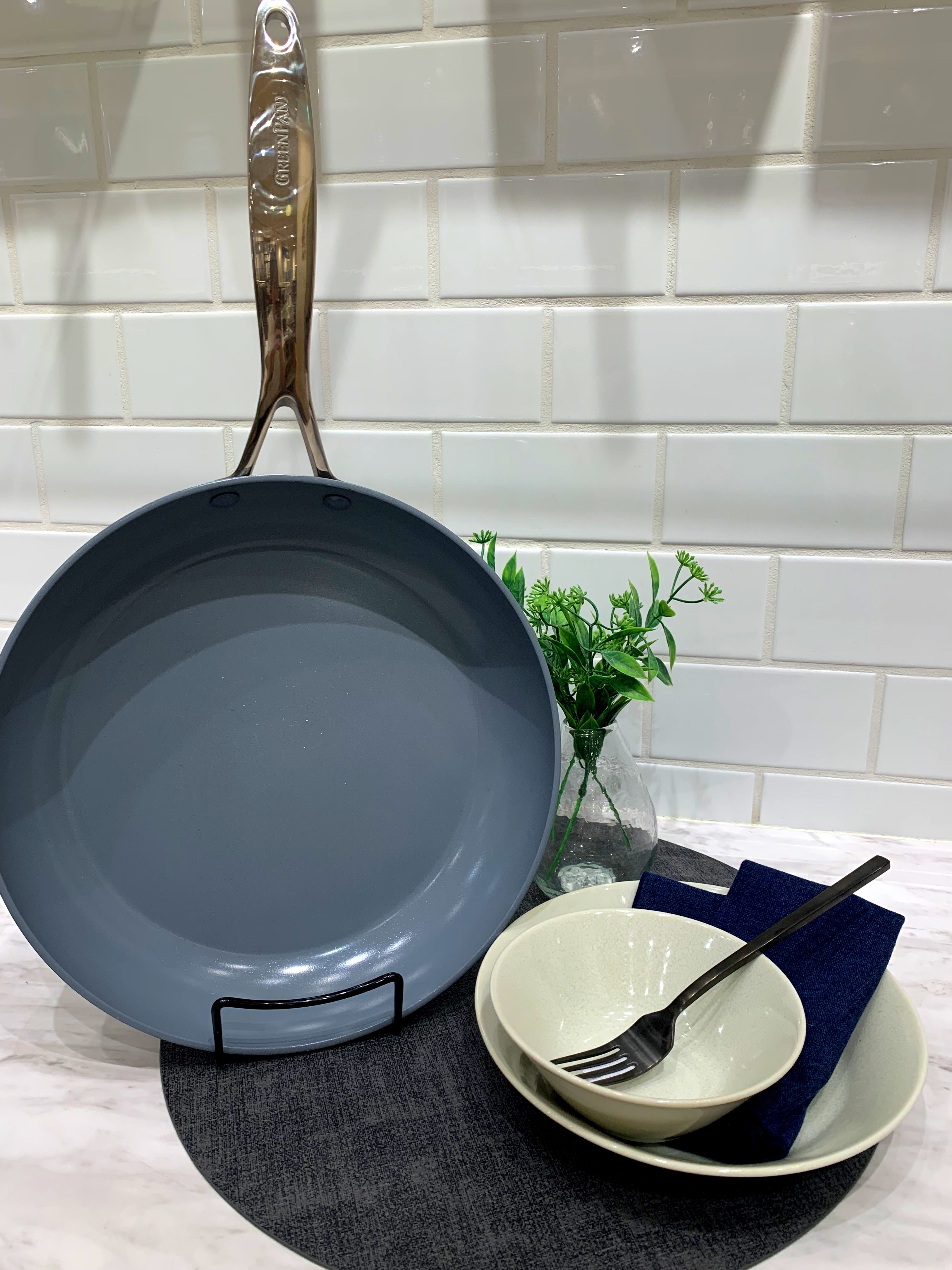 osaosaさんの「212 KITCHEN STORE｜ヴェニスプロ エッグパン ＜GreenPan グリーンパン＞」を使ったコーディネート