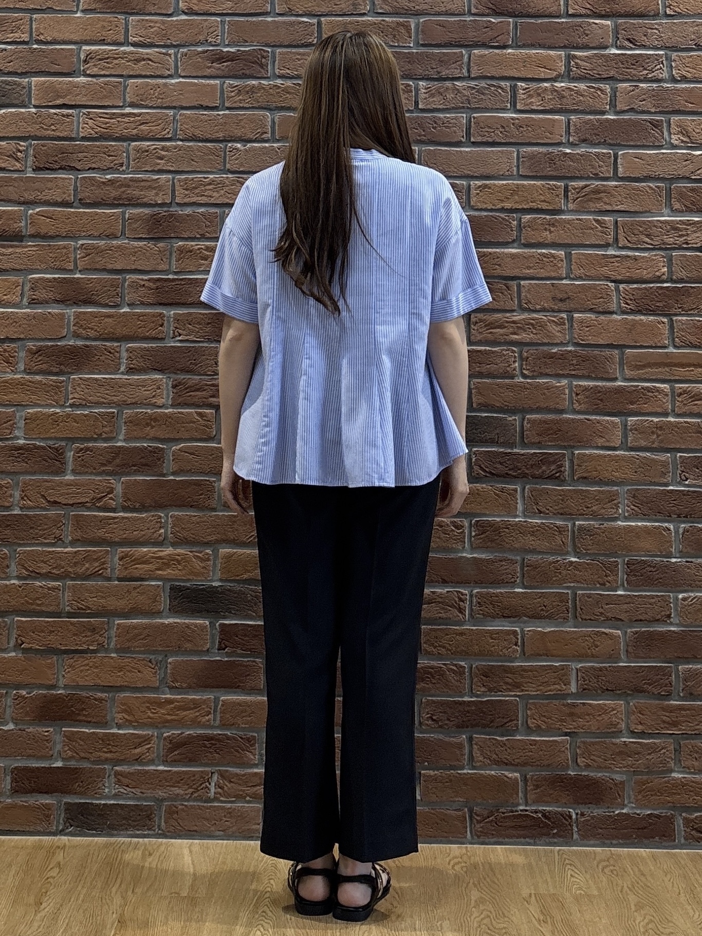 sayaさんの「grove｜【洗濯機OK・ひんやり】さらっと軽やか、夏のフレアシャツ」を使ったコーディネート