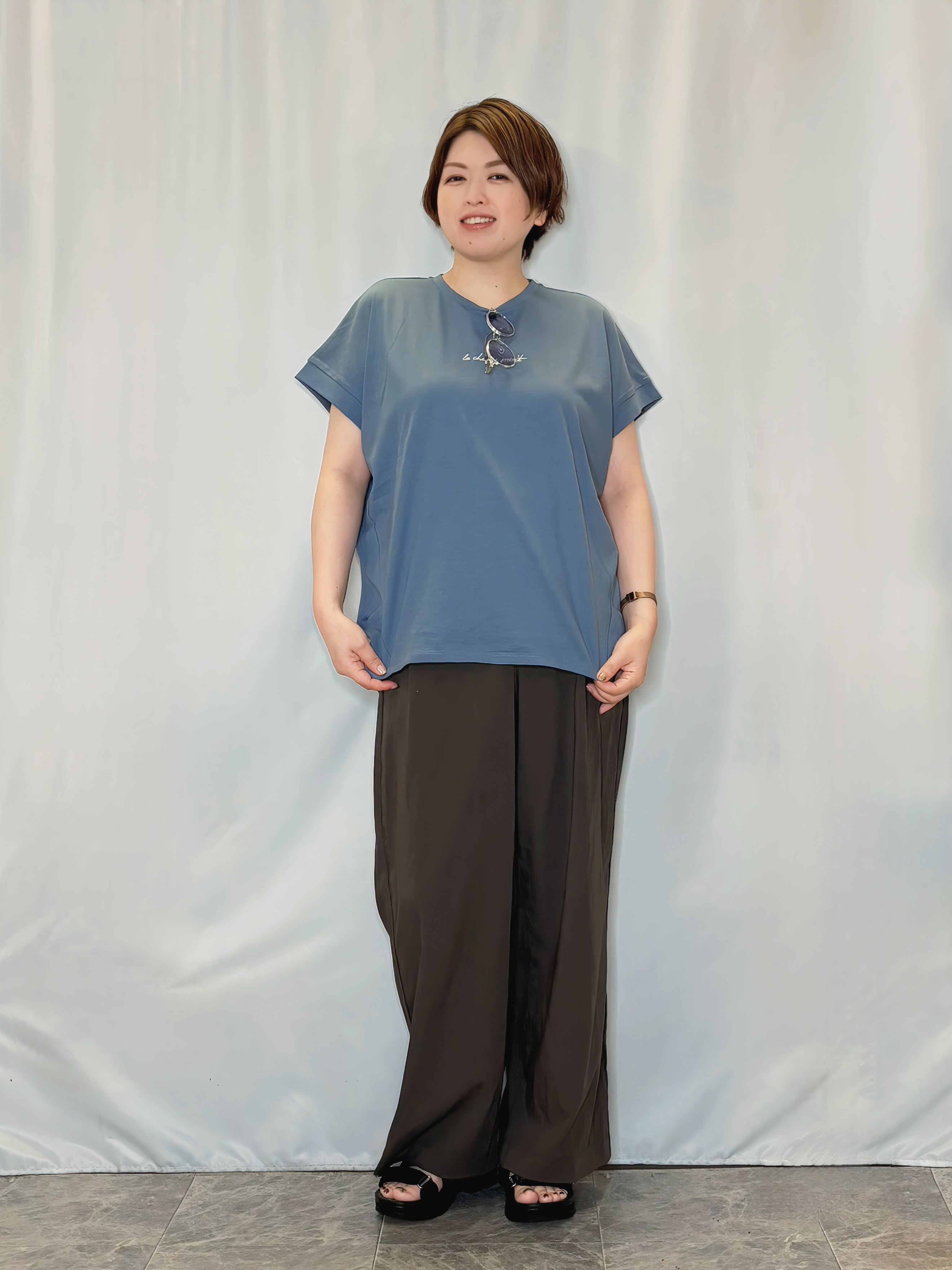 たみさんの「SHOO･LA･RUE｜【選べる色・柄/S-LL】通年使える レギュラーカラーシャツ」を使ったコーディネート