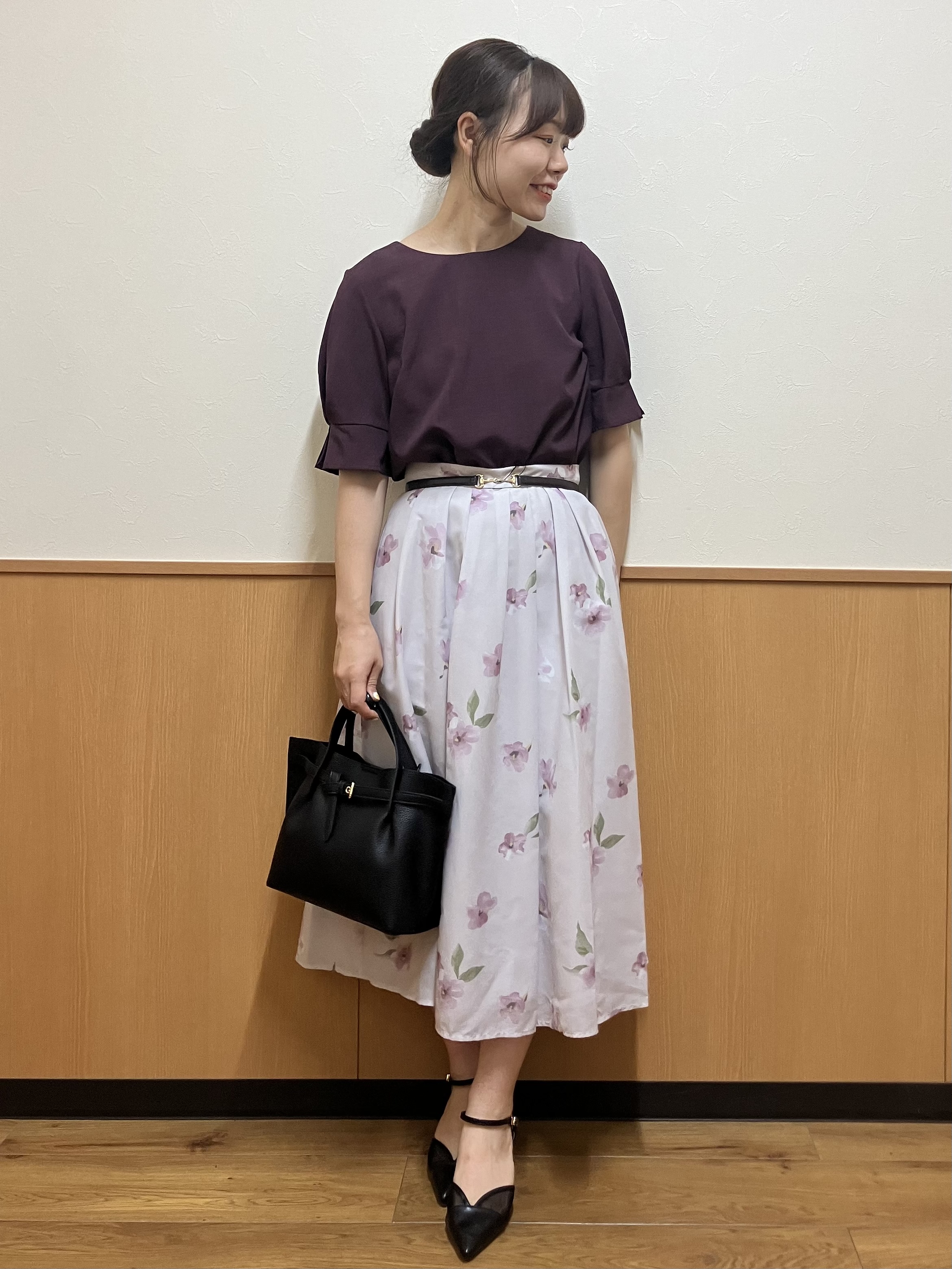 MAYUKIさんの「index｜【接触冷感】タックパフスリーブブラウス《吸水速乾／防シワ／洗濯機OK／XS～3L／6col》」を使ったコーディネート