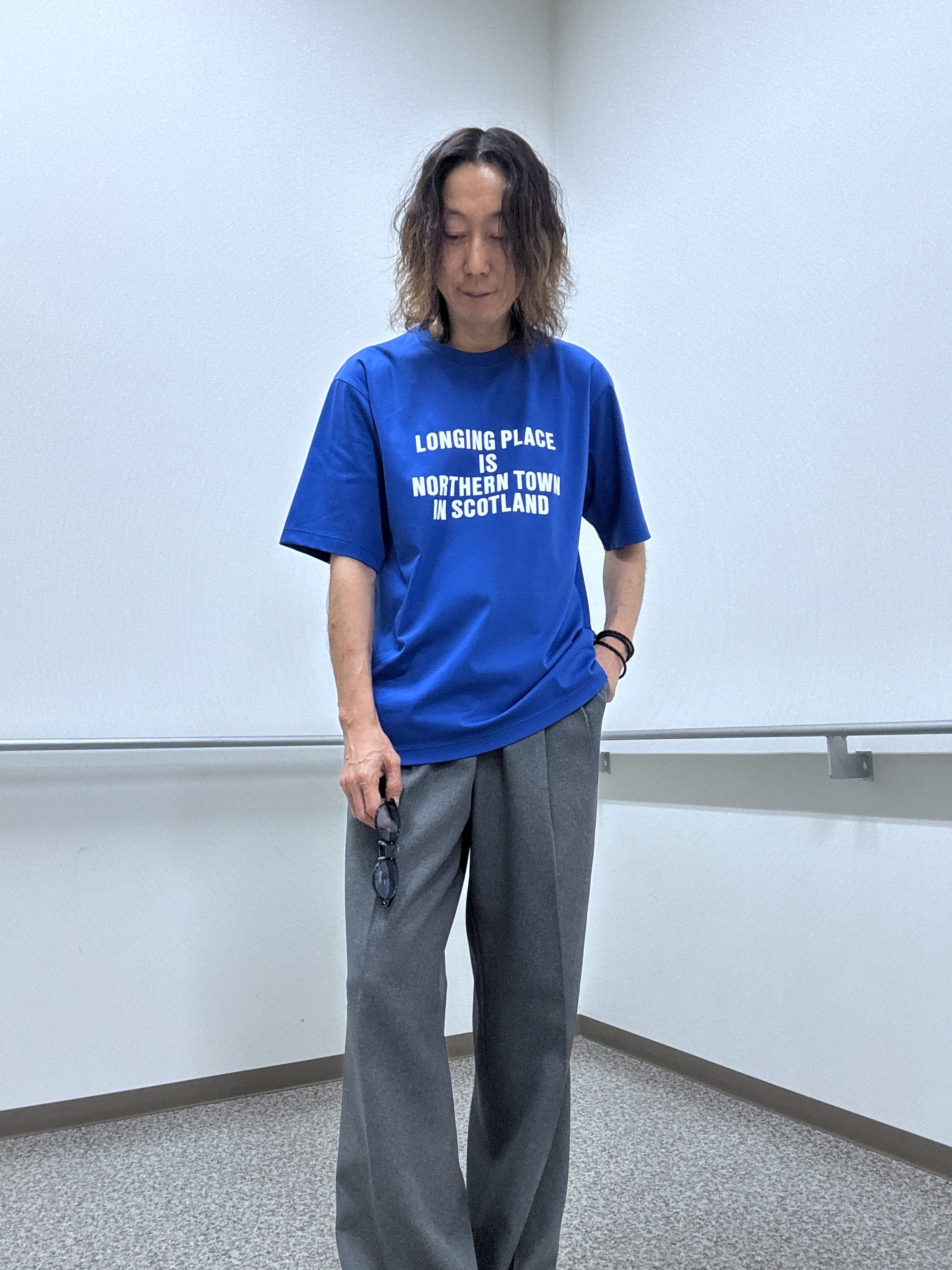 おーのさんの「TAKEO KIKUCHI｜【BOWLER HAT LABEL】アイスクリアコットン バッククロスピストル 半袖Tシャツ」を使ったコーディネート