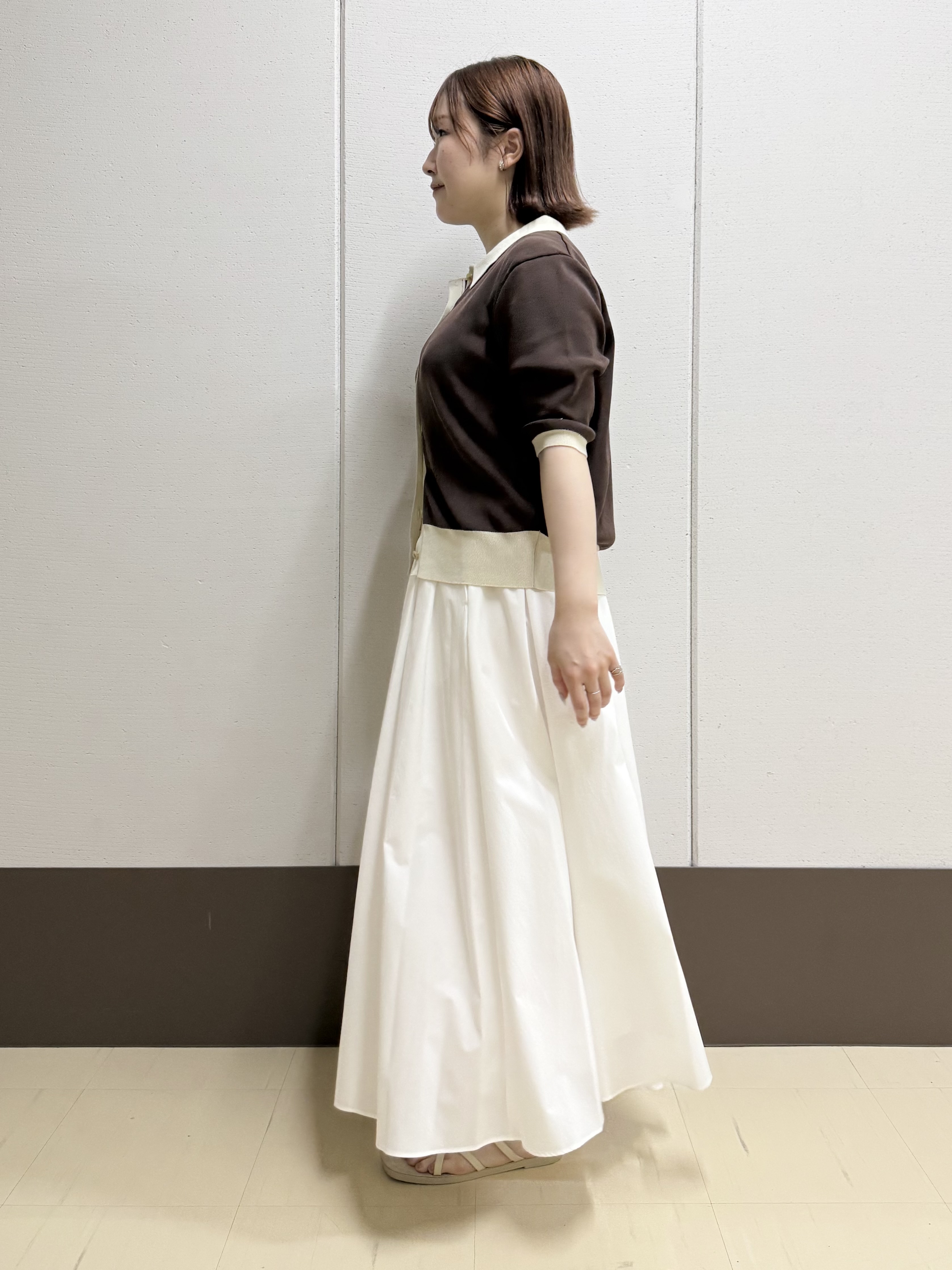 Rikoさんの「INDIVI｜【バイカラー】衿付きシャツ風ニット」を使ったコーディネート
