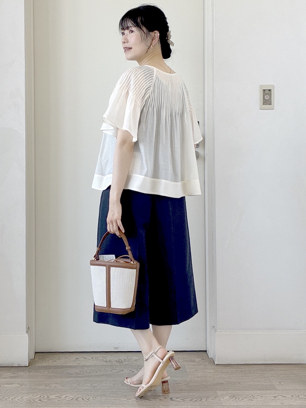  beni_gingerさんの「Reflect｜ピンタックデザインフレアスリーブブラウス」を使ったコーディネート