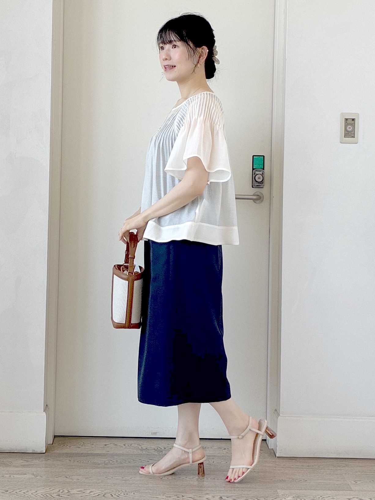  beni_gingerさんの「Reflect｜ピンタックデザインフレアスリーブブラウス」を使ったコーディネート