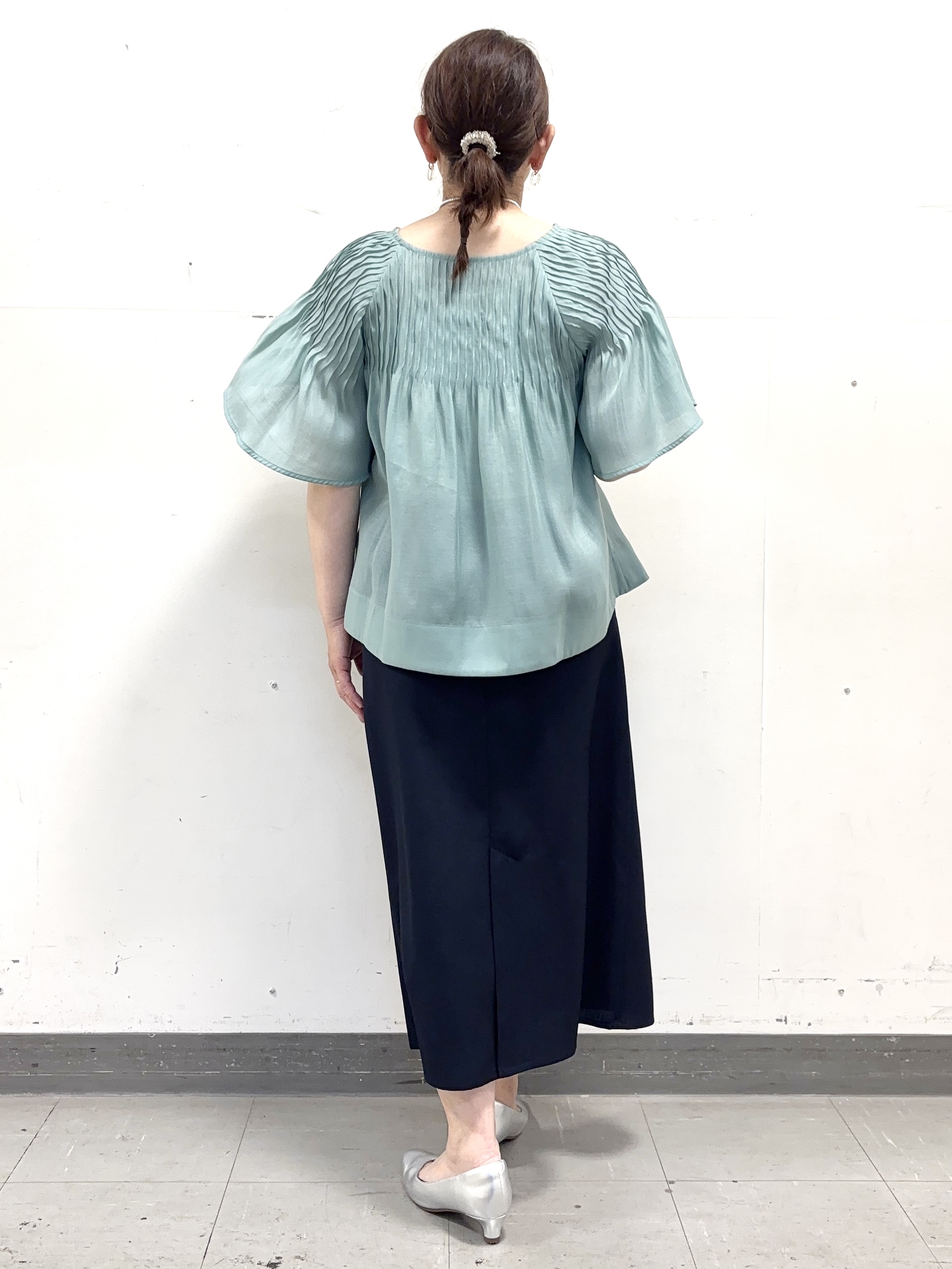 keiさんの「Reflect｜ピンタックデザインフレアスリーブブラウス」を使ったコーディネート