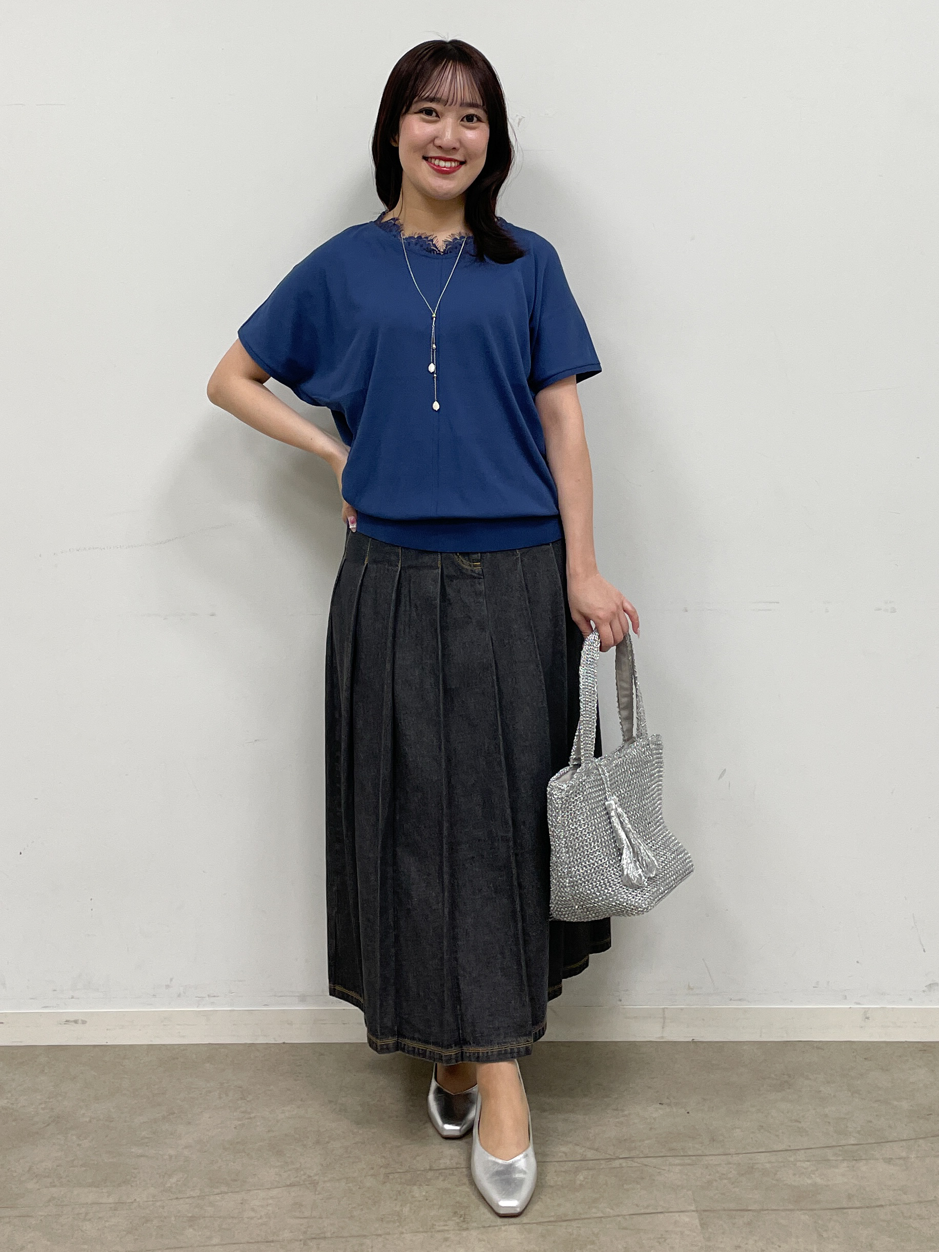 yukariさんの「Reflect｜【長さ調節可】天然シェル&times;ラリエットデザインネックレス」を使ったコーディネート