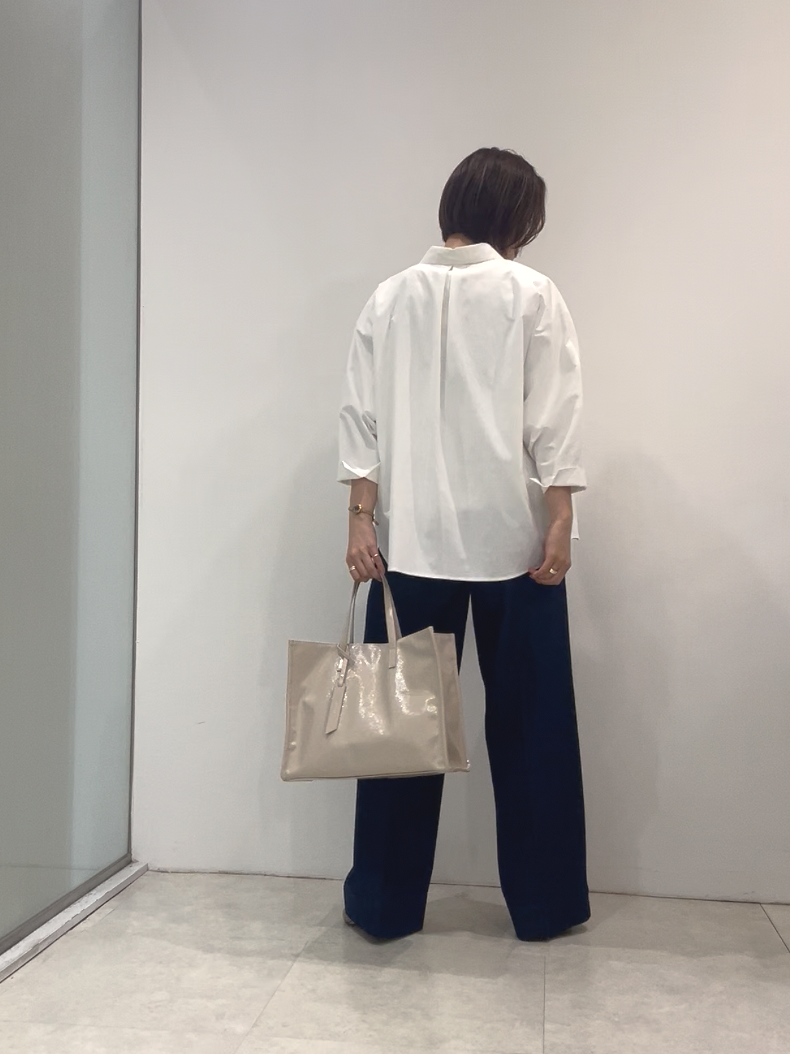 まどかさんの「UNTITLED｜【接触冷感/吸水速乾/UVカット】ドルマンスリーブシャツ」を使ったコーディネート