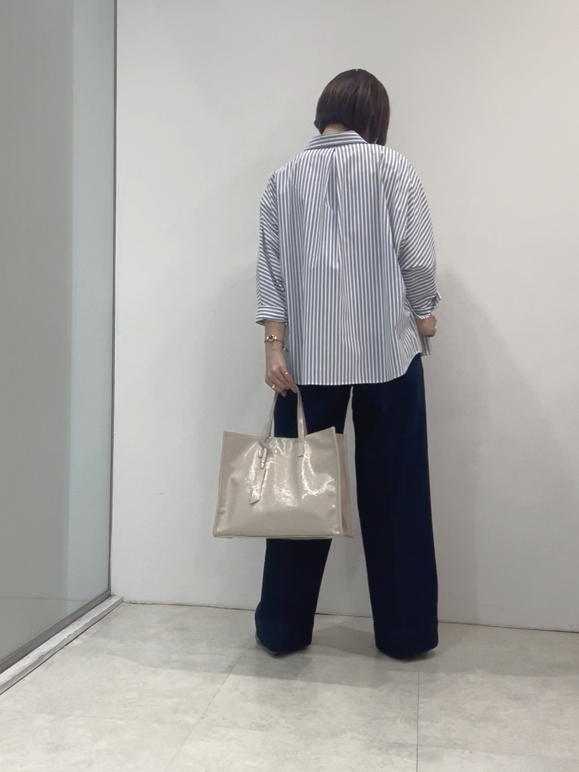 まどかさんの「UNTITLED｜【接触冷感/吸水速乾/UVカット】ドルマンスリーブシャツ」を使ったコーディネート
