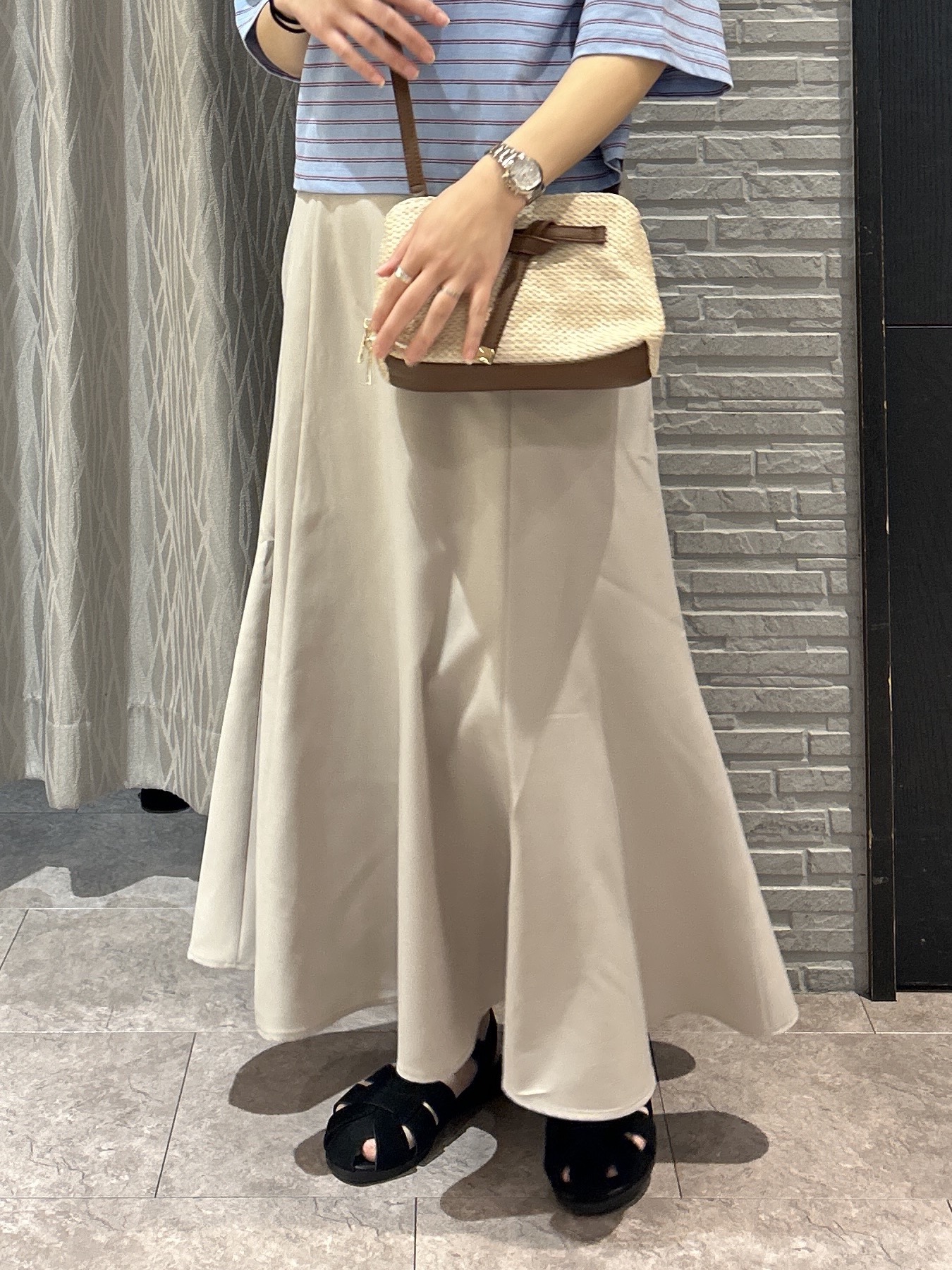 ga_riさんの「THE SHOP TK｜ワンポイント刺繍マルチボーダーTee」を使ったコーディネート