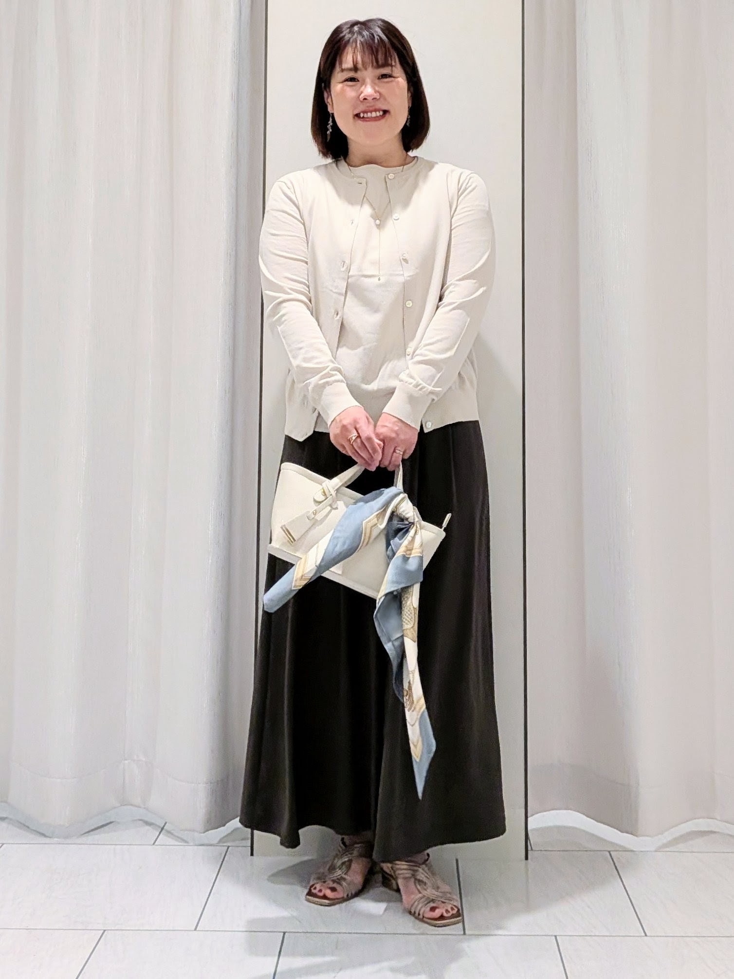 Onumaさんの「UNTITLED｜【9色展開/アンサンブル可】コットンクルーネックカーディガン」を使ったコーディネート