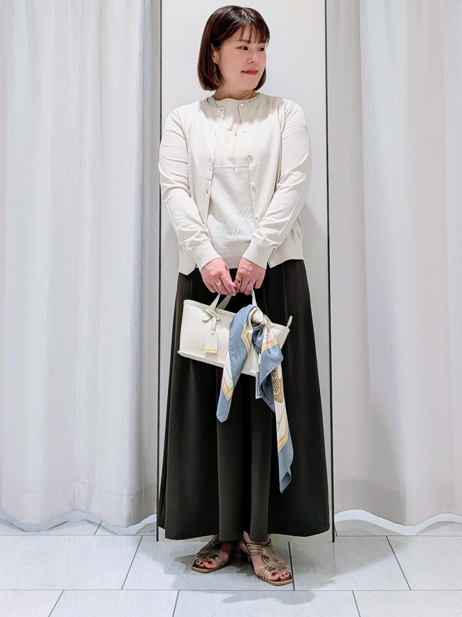 Onumaさんの「UNTITLED｜【9色展開/アンサンブル可】コットンクルーネックカーディガン」を使ったコーディネート