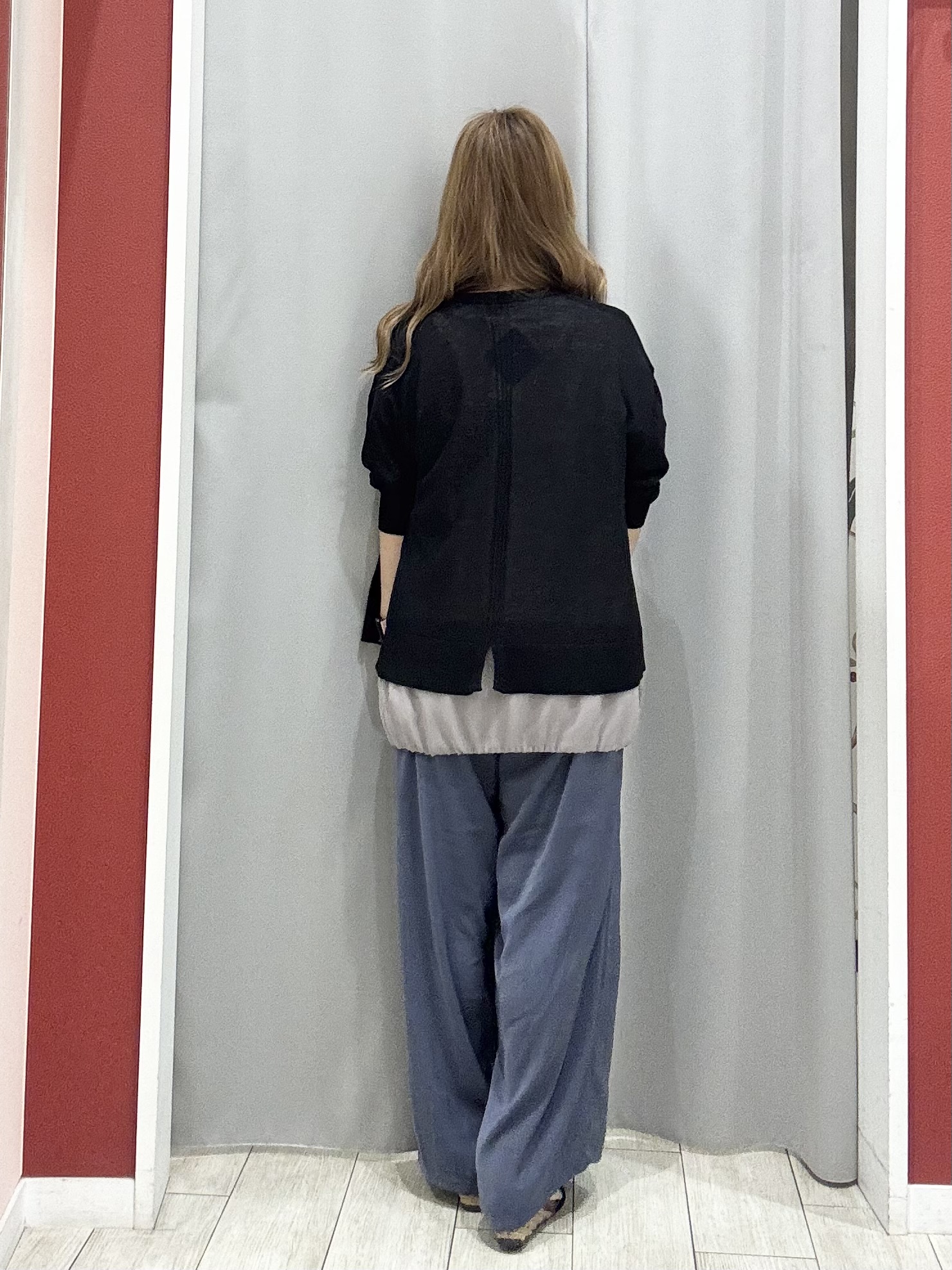 shioさんの「SHOO･LA･RUE｜【ひんやり/洗濯機可/S-LL】オンにもオフにも マルチに使えるボタンレスカーディガン」を使ったコーディネート