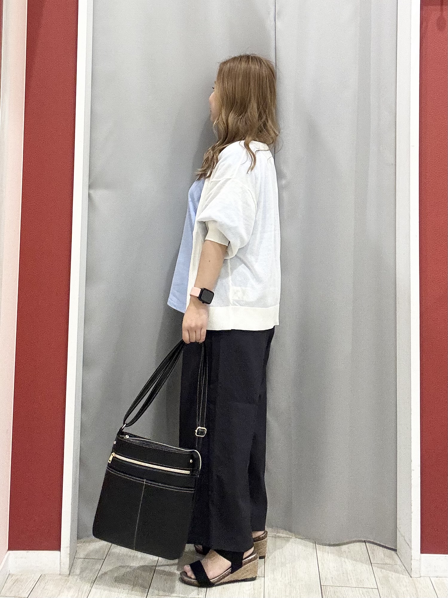 shioさんの「SHOO･LA･RUE｜【ひんやり/洗濯機可/S-LL】程よいVネックですっきり魅せる ジップアップ 7分袖シアーカーディガ」を使ったコーディネート
